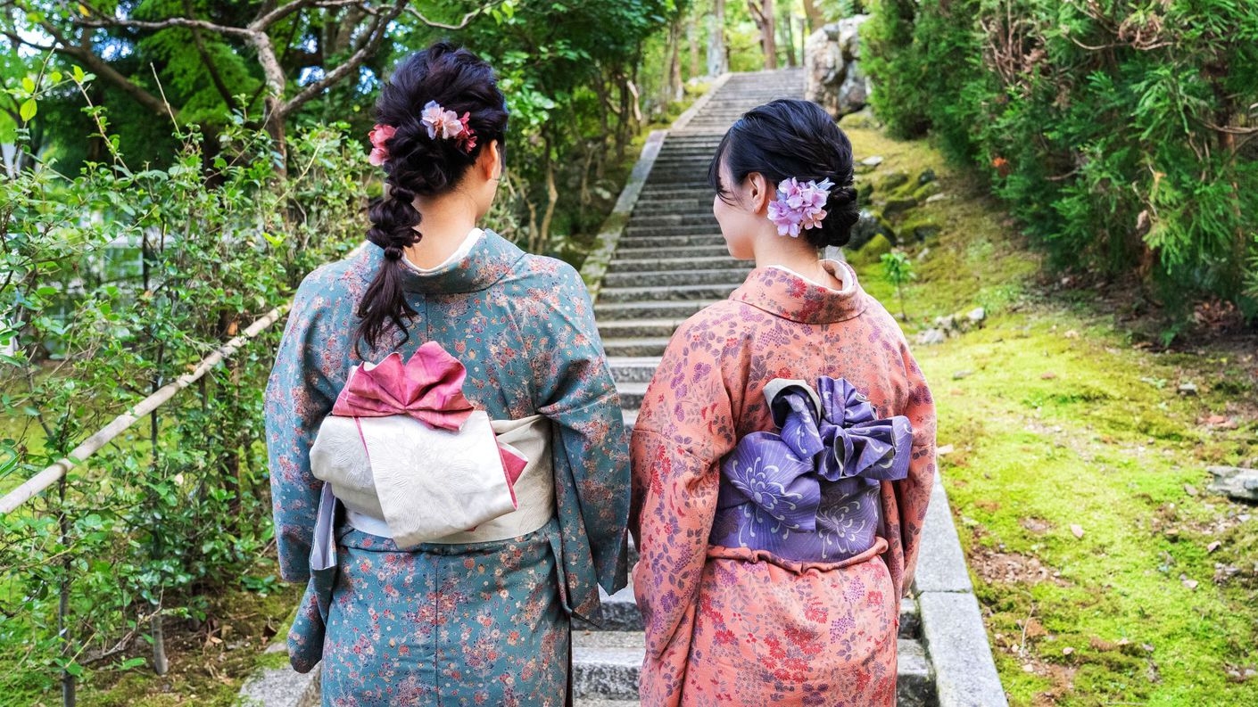 【着物・浴衣レンタルプラン】店舗で着付けて京都散策♪女性ヘアセット込み！（素泊まり）