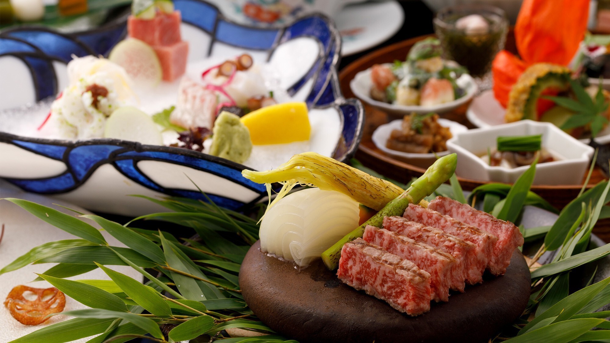 【楽天トラベルサマーSALE】＜特選会席＞メイン料理がアップグレード！旬食材を使った会席