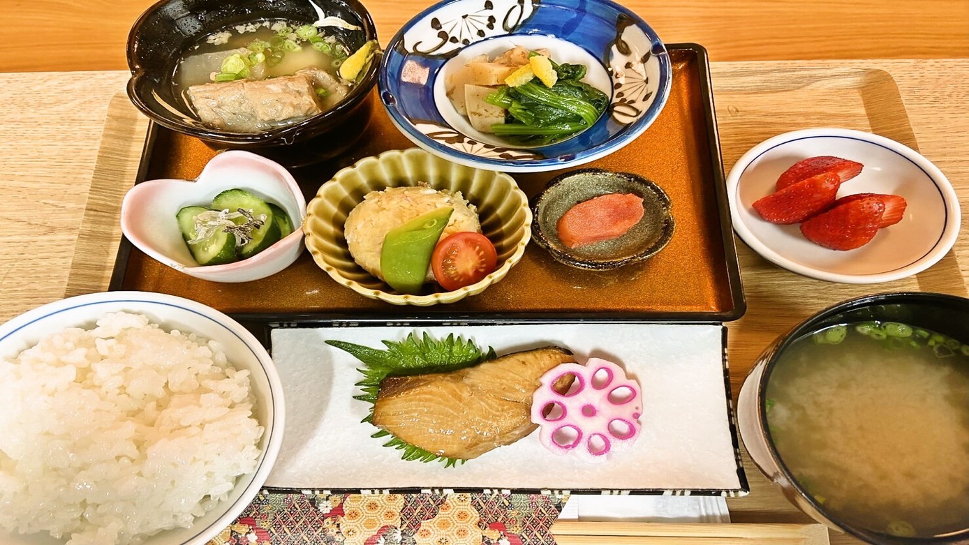 【朝食付】川南町の食材を使っています！おいしい朝食で活力あふれる１日をはじめるプラン