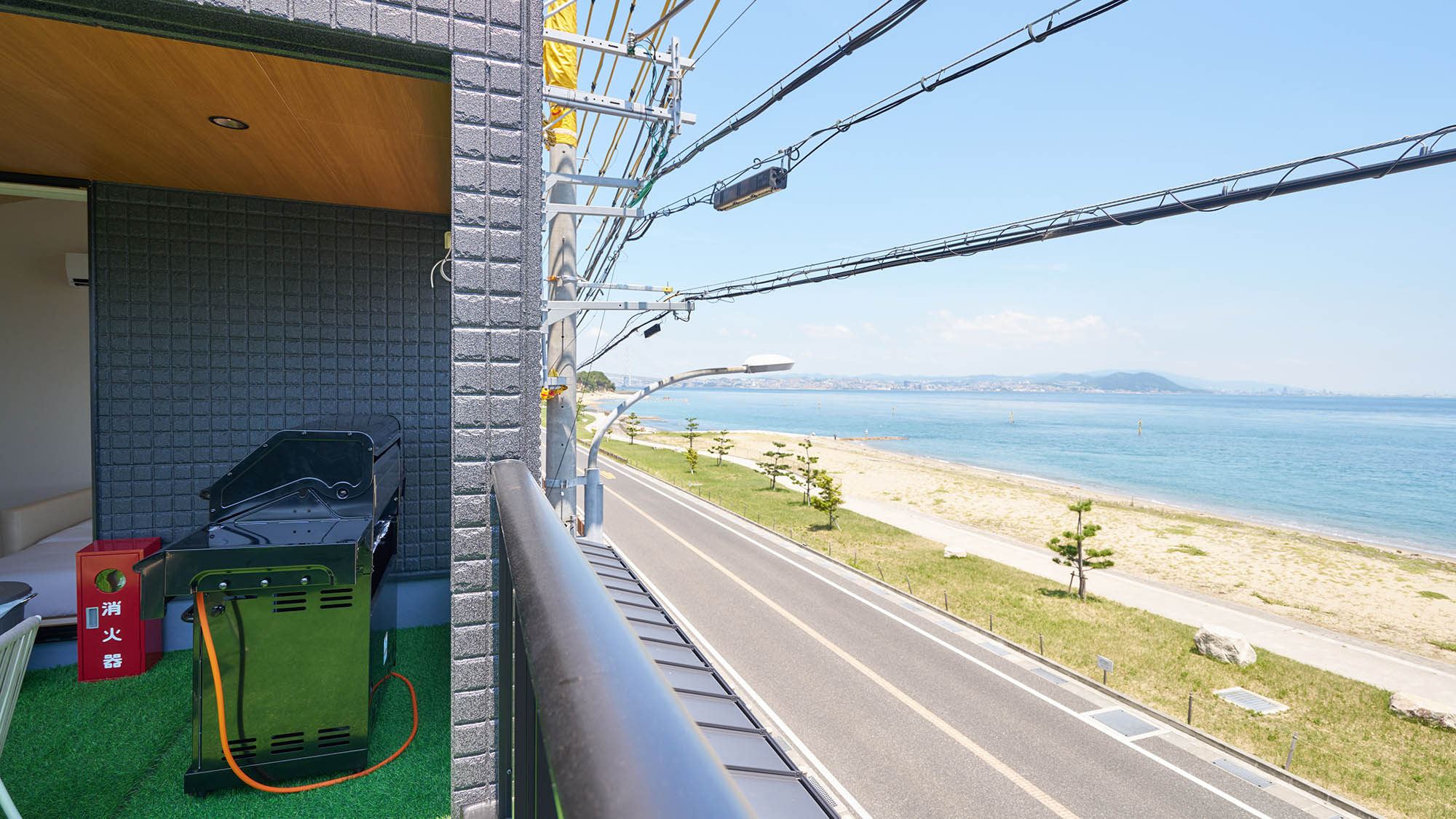 ・【Typeⅱ/景色】テラスからは対岸の神戸の街並を見渡せる素晴らしいロケーションです