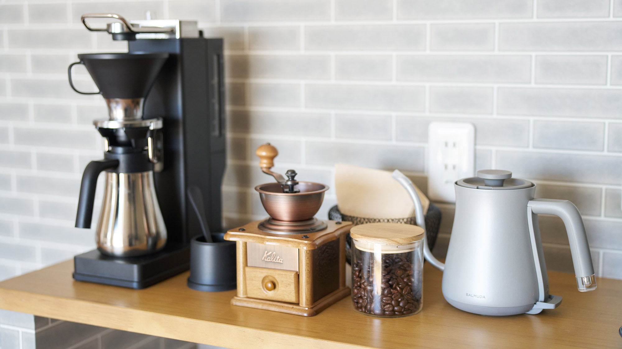 ・【Typeⅱ/設備】お部屋から海を眺めながらゆっくりコーヒータイムはいかがでしょうか