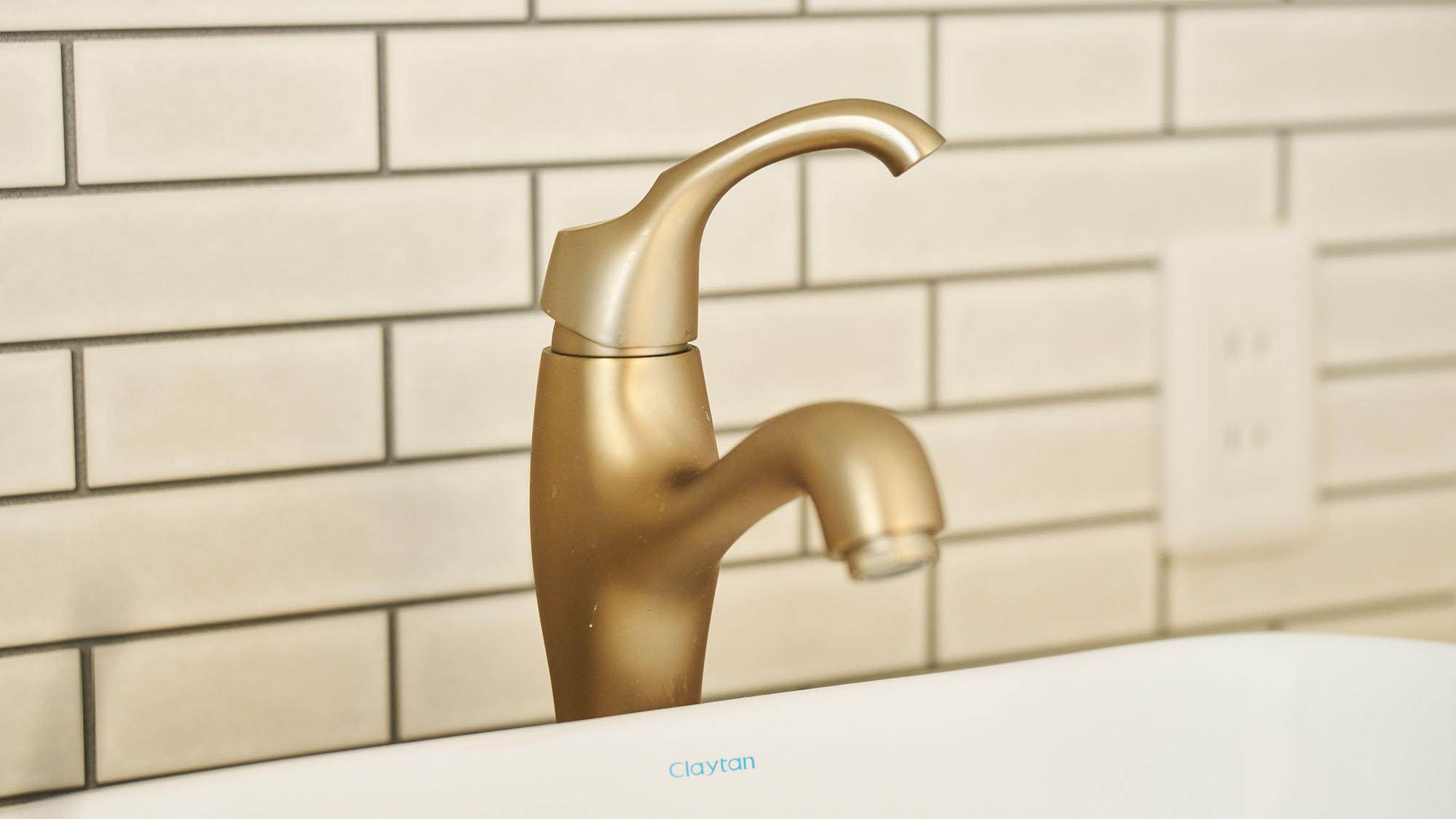 ・【Typeⅱ/洗面所】おしゃれな洗面台で気持ちよくご利用いただけます