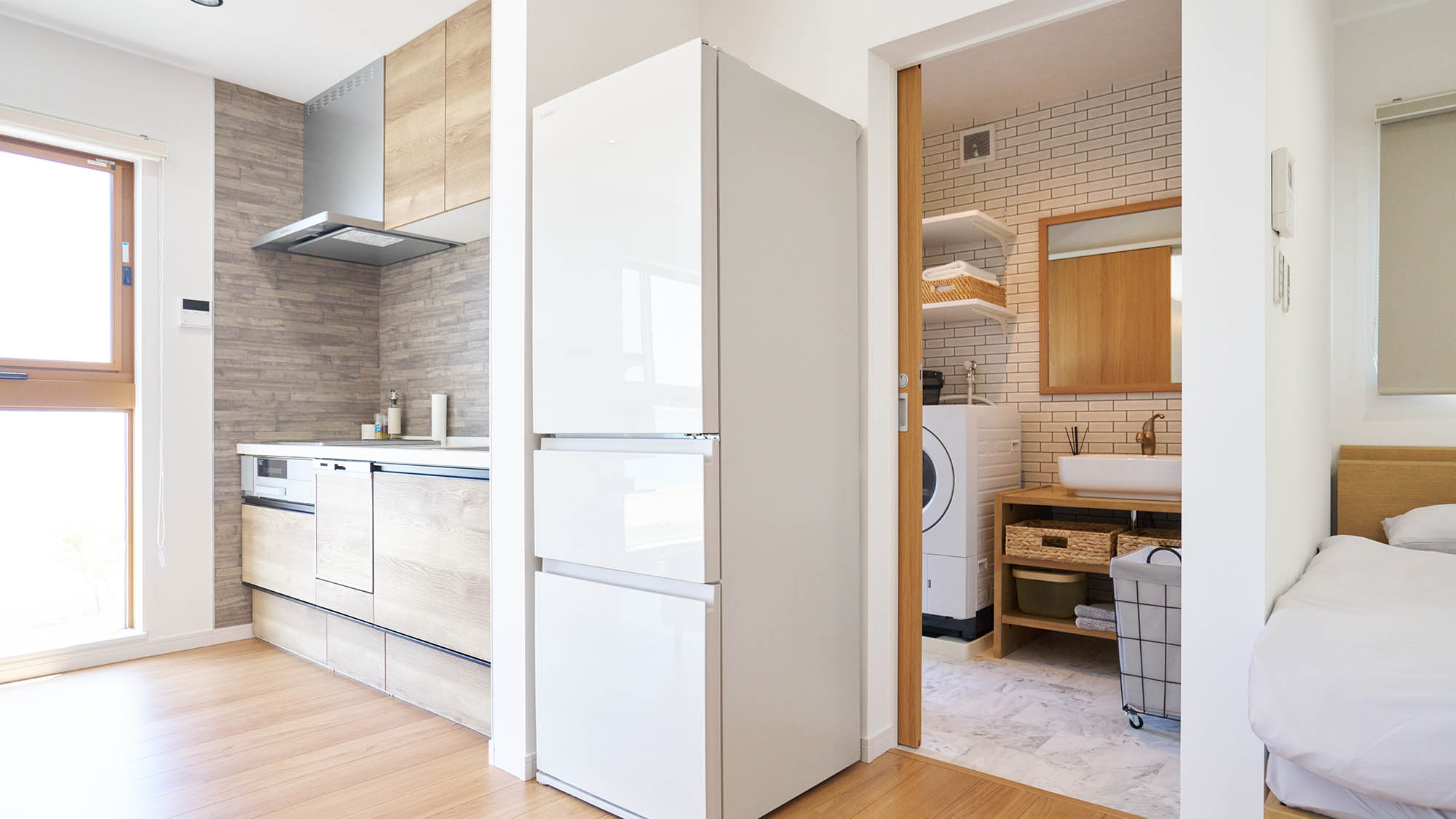 ・【Typeⅱ/設備】お部屋には冷蔵庫がございます。