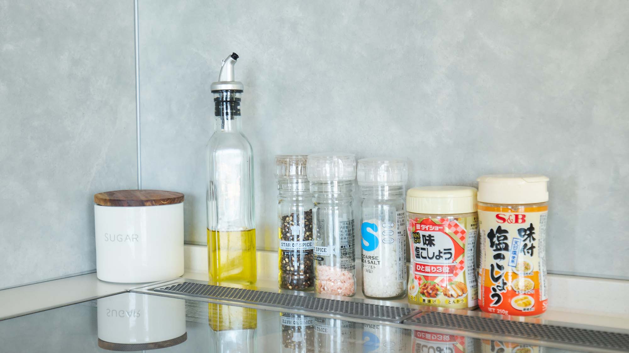 ・【Type i／キッチン】ひと通りの調味料をご用意しております。普段通りのお料理が可能です