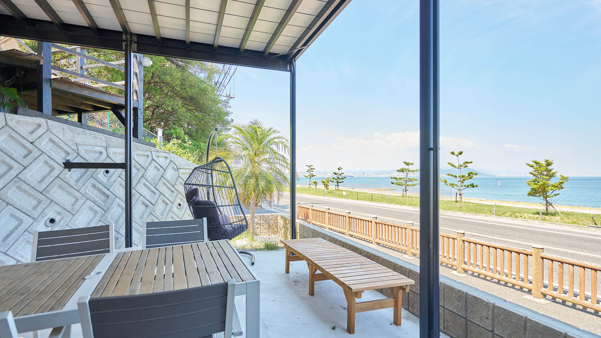 ・【Type i／テラス】テラスからは絶景をご覧いただけます。リフレッシュ旅をご満喫ください