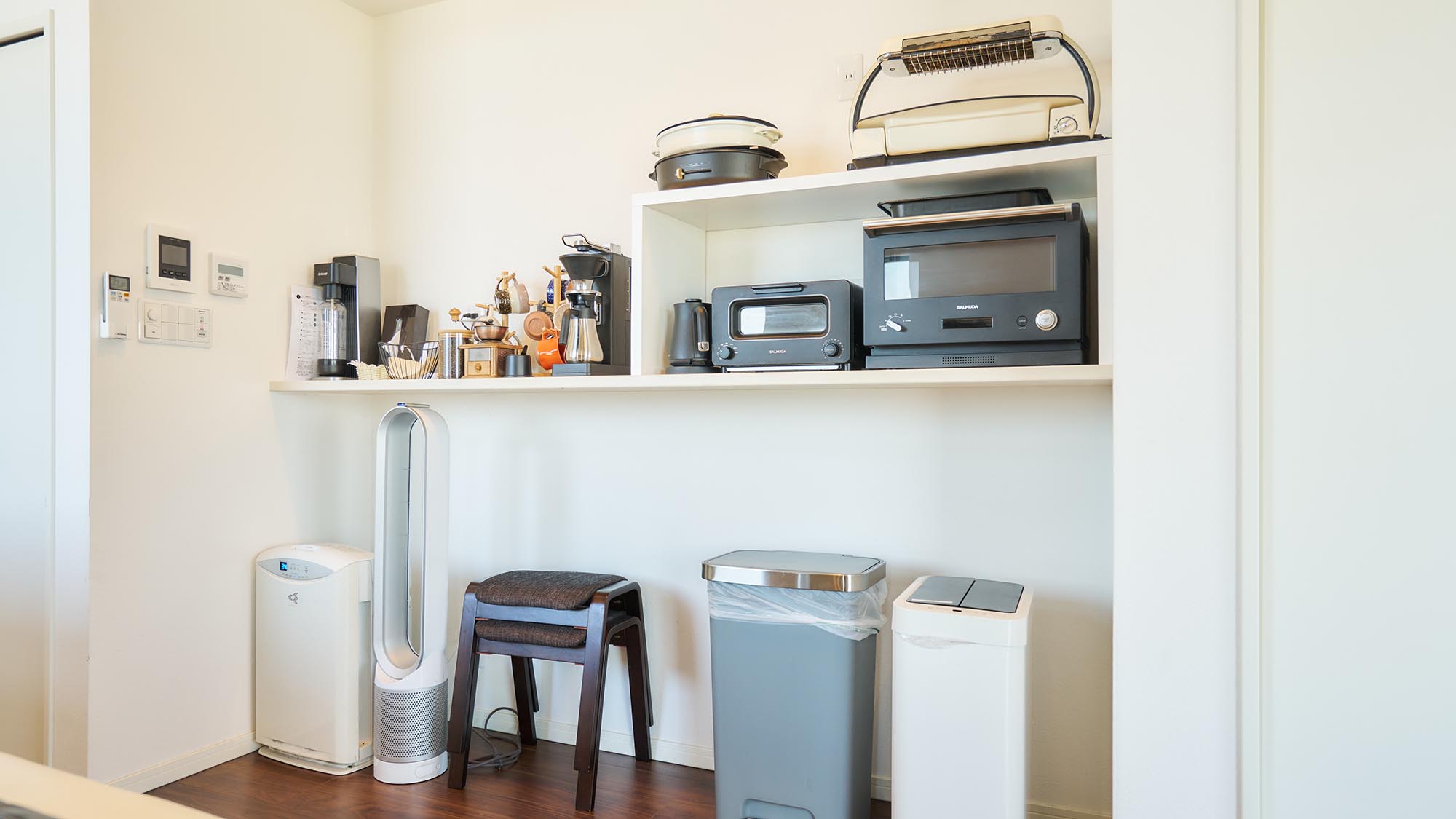 ・【Type i／キッチン】レンジやトースターなど調理家電が充実しており、快適にお過ごしいただけます