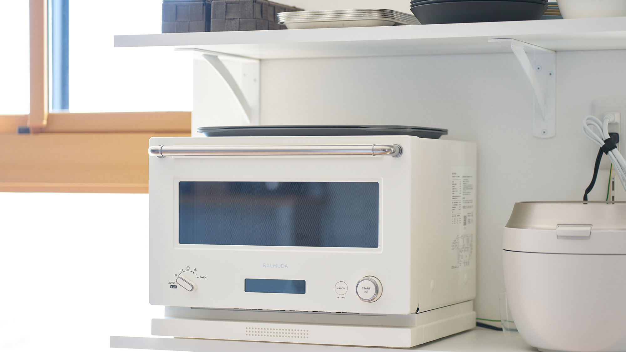 ・【Typeⅱ/設備】】電子レンジを完備。お食事を温かいままお召し上がりいただけます