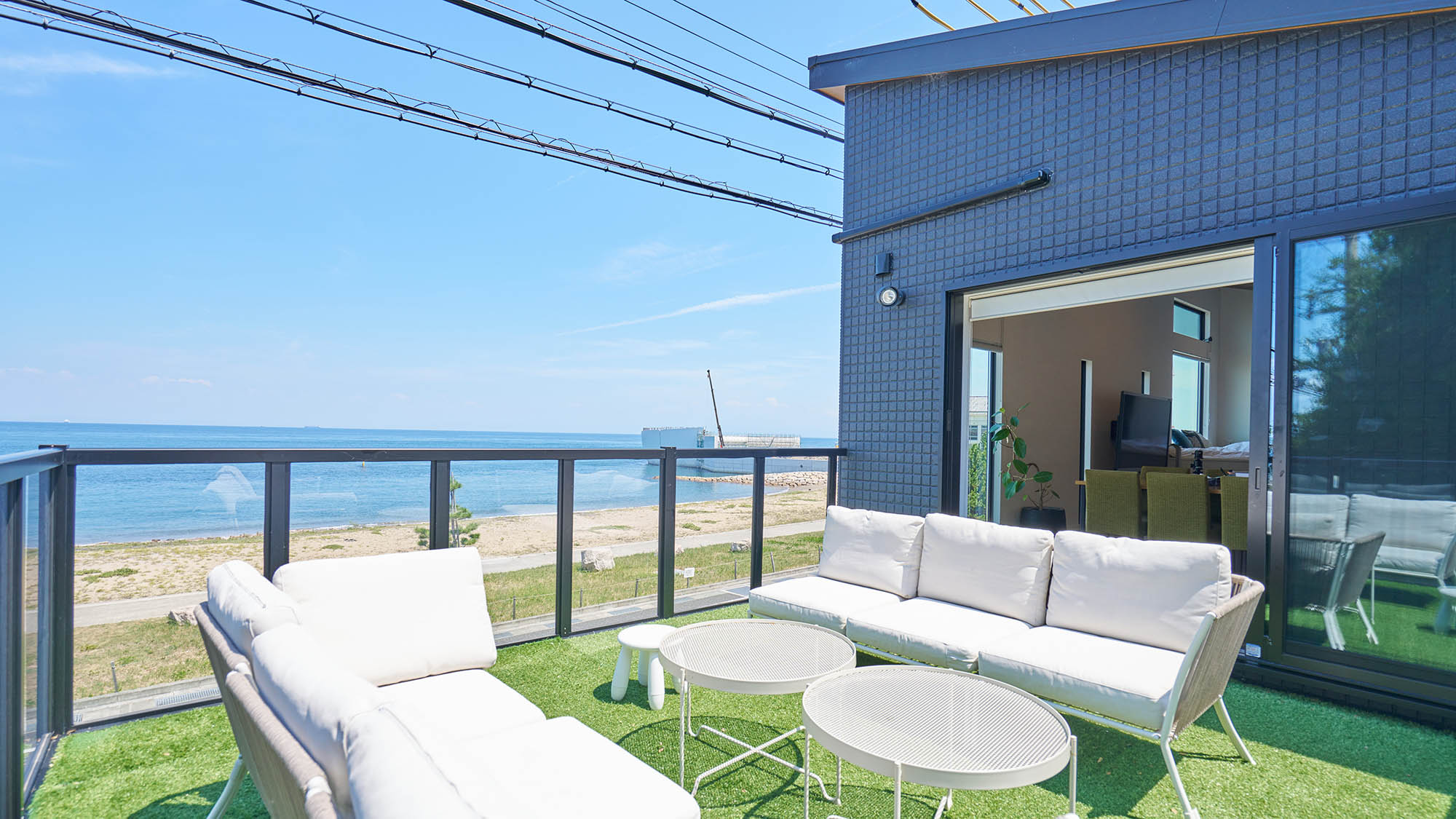 ・【Type i／テラス】青い空と海を眺めてただゆっくり過ごすのも◎のんびりとお過ごしください