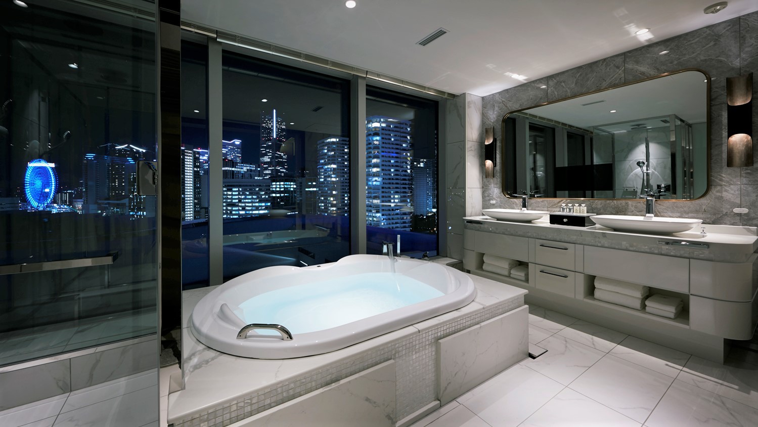 バスルーム（ザ・カハラスイート / エグゼクティブスイート）