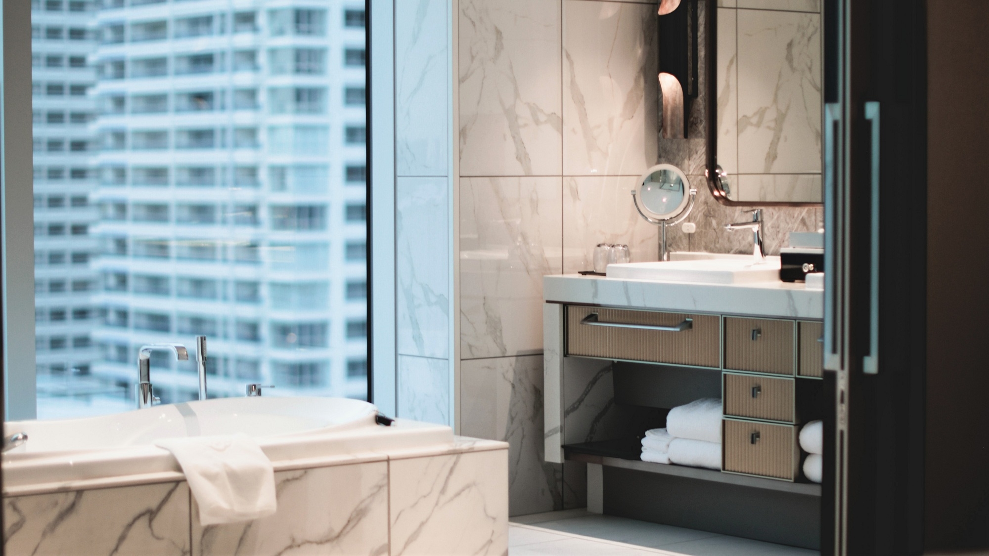 【3つのスイートベネフィット付き】対象スイート客室限定　〜シンプルステイ〜