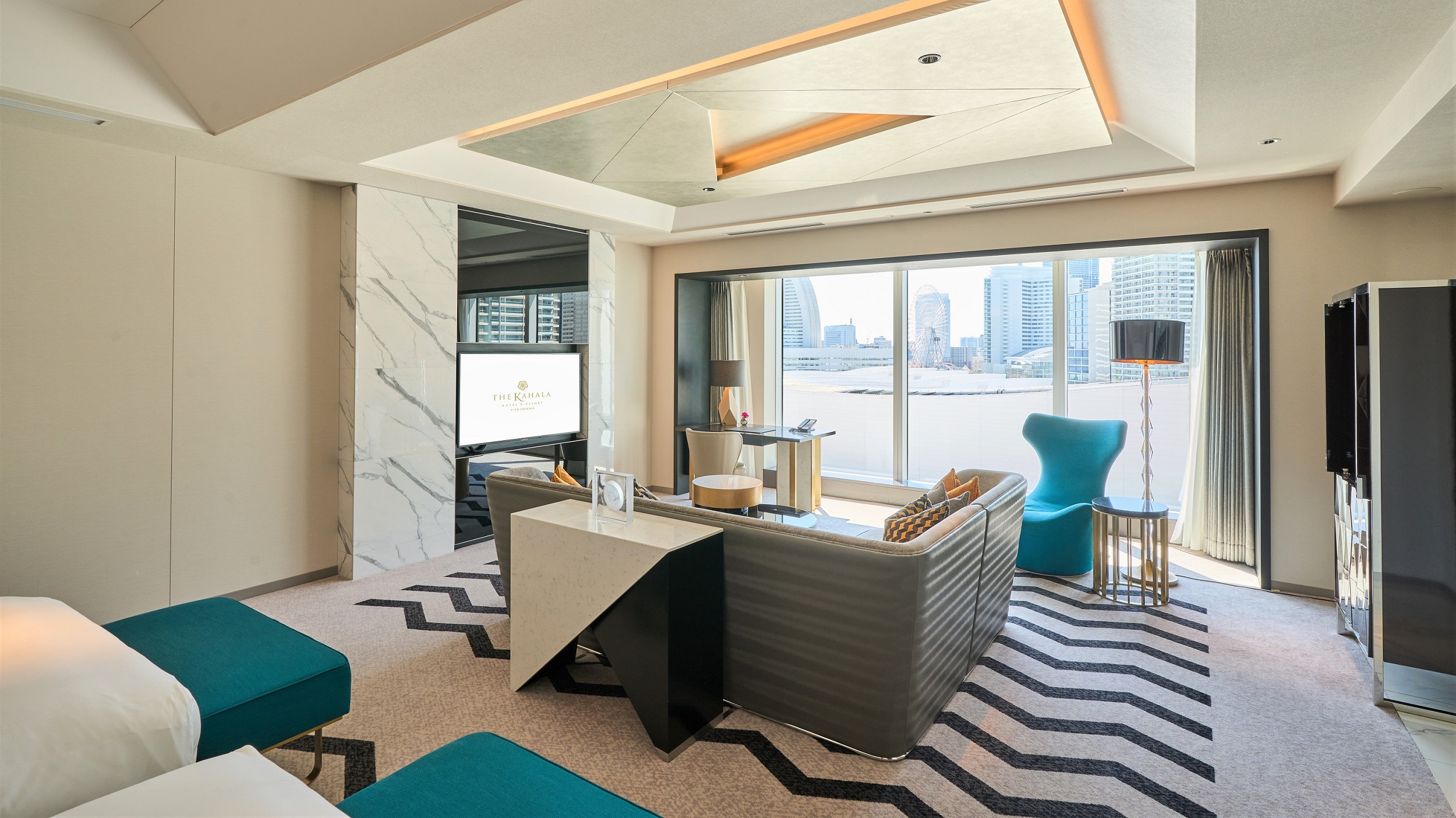 リビングルーム（プレミア スイート ツイン）