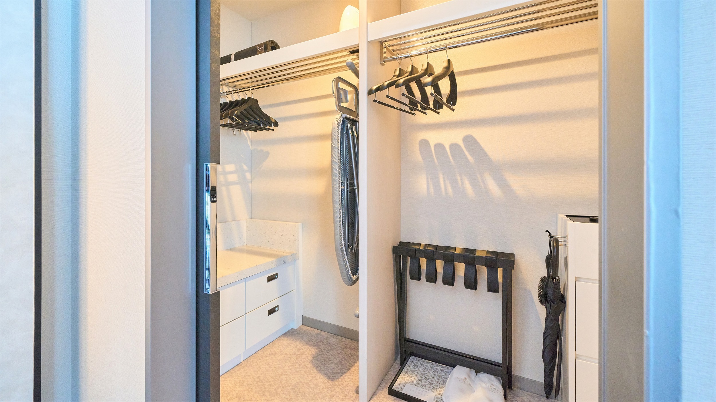 クローゼット（プレミア スイート）