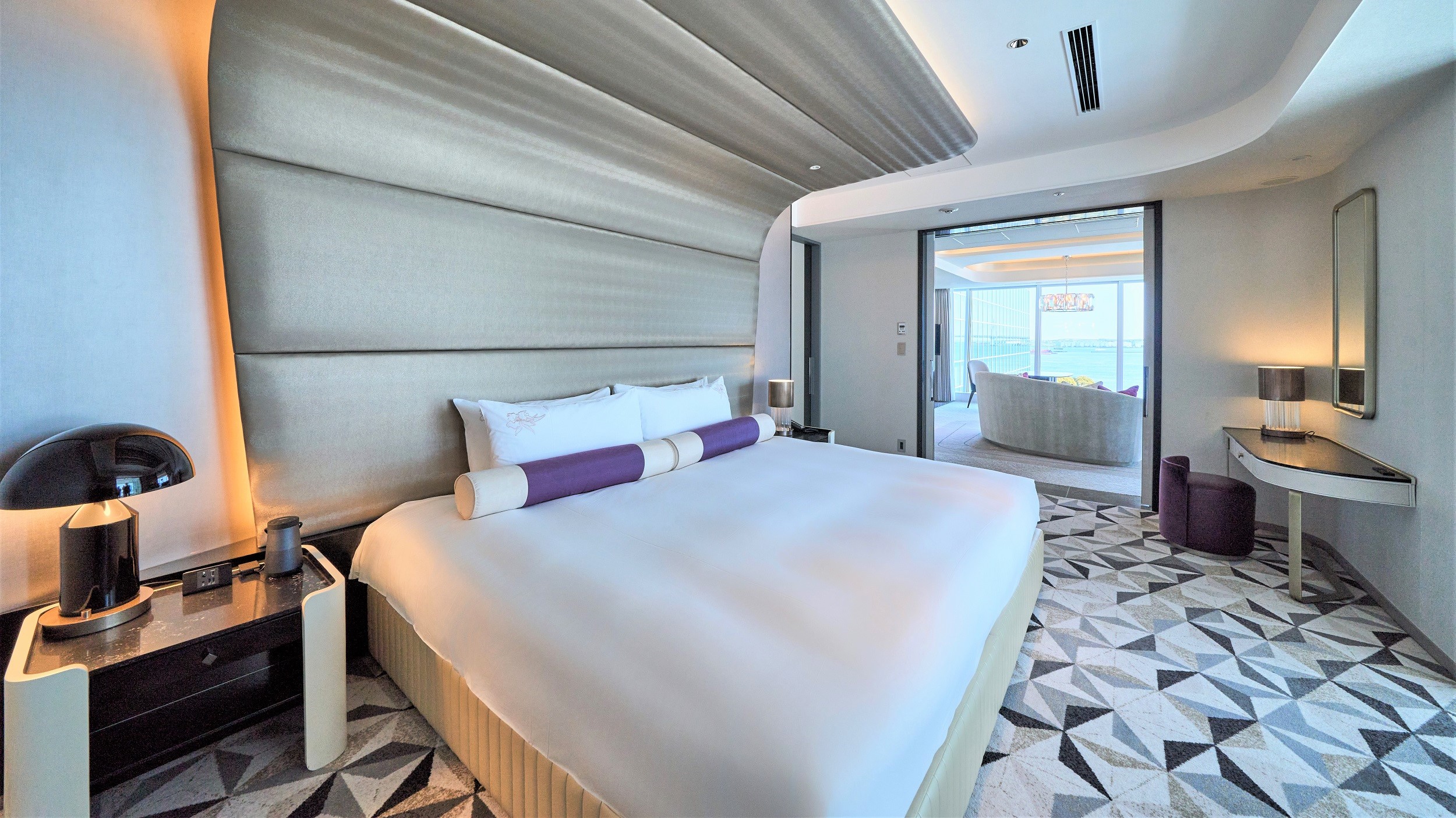 ベッドルーム（ザ・カハラスイート キング）