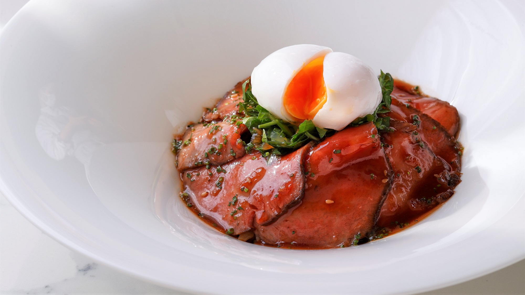 ローストビーフボウル　～松阪牛のフィレ肉 インダイレクトロティ～　※イメージ