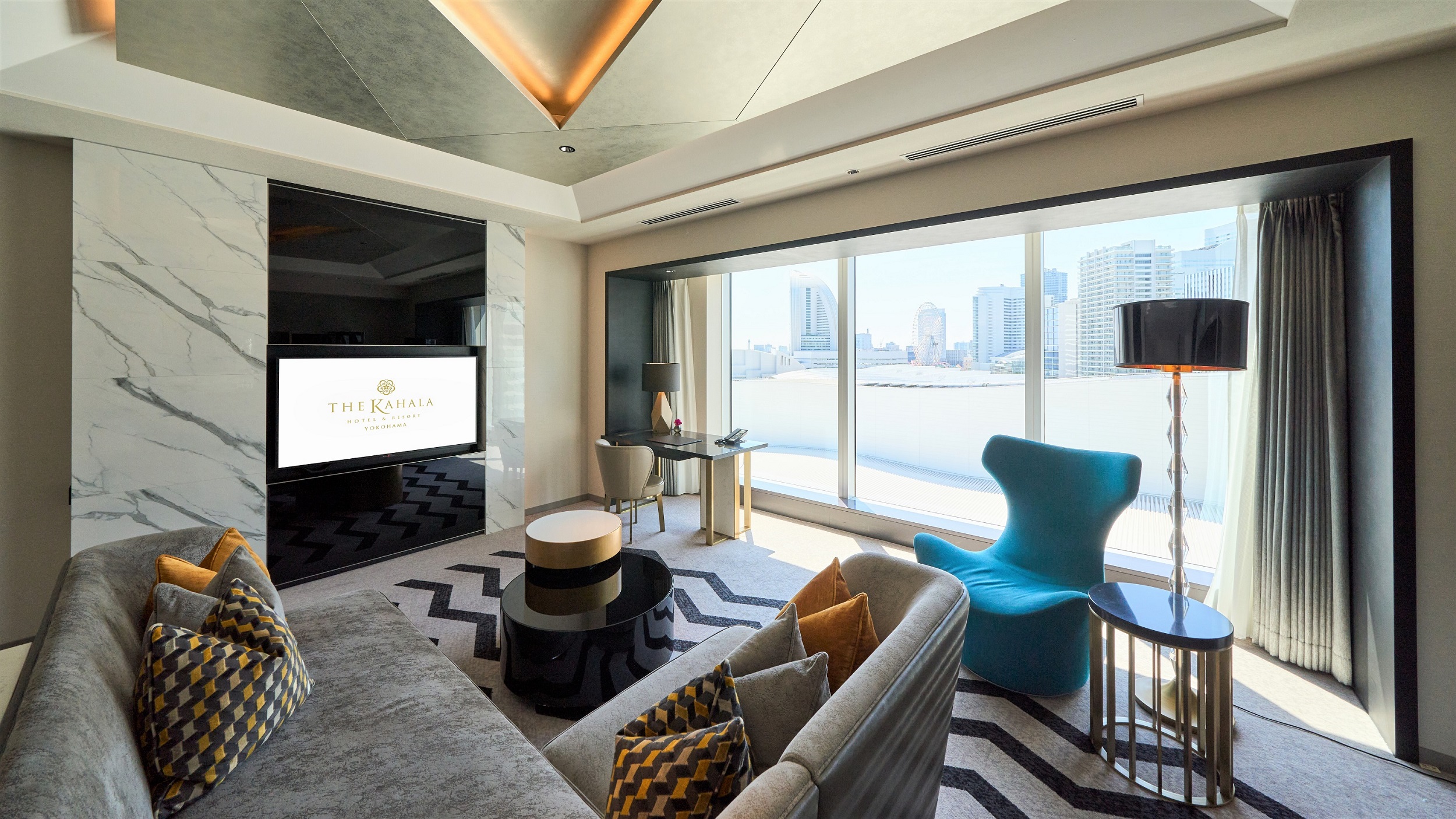 リビングルーム（プレミア スイート ツイン）