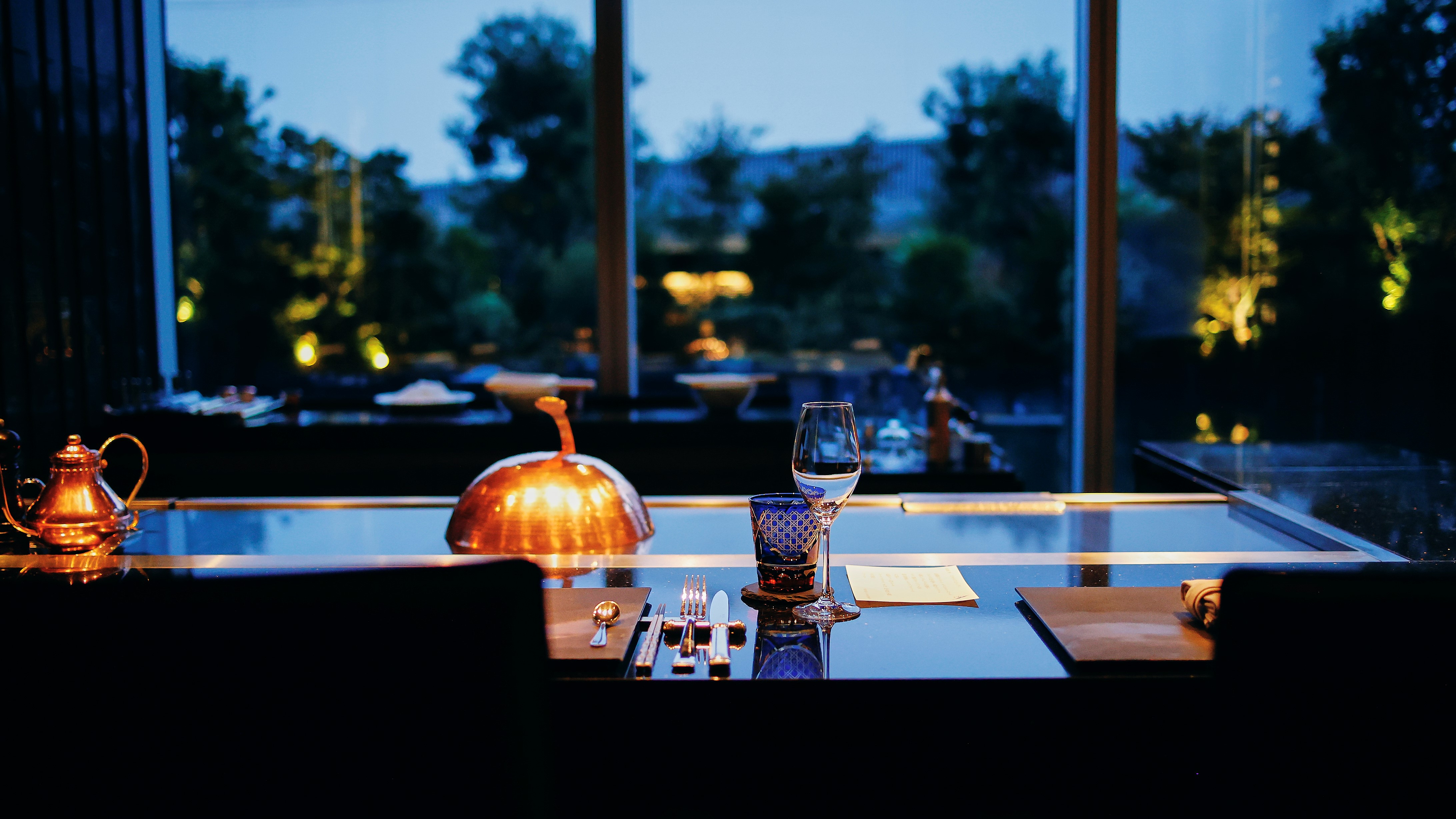 鉄板焼「華暦」