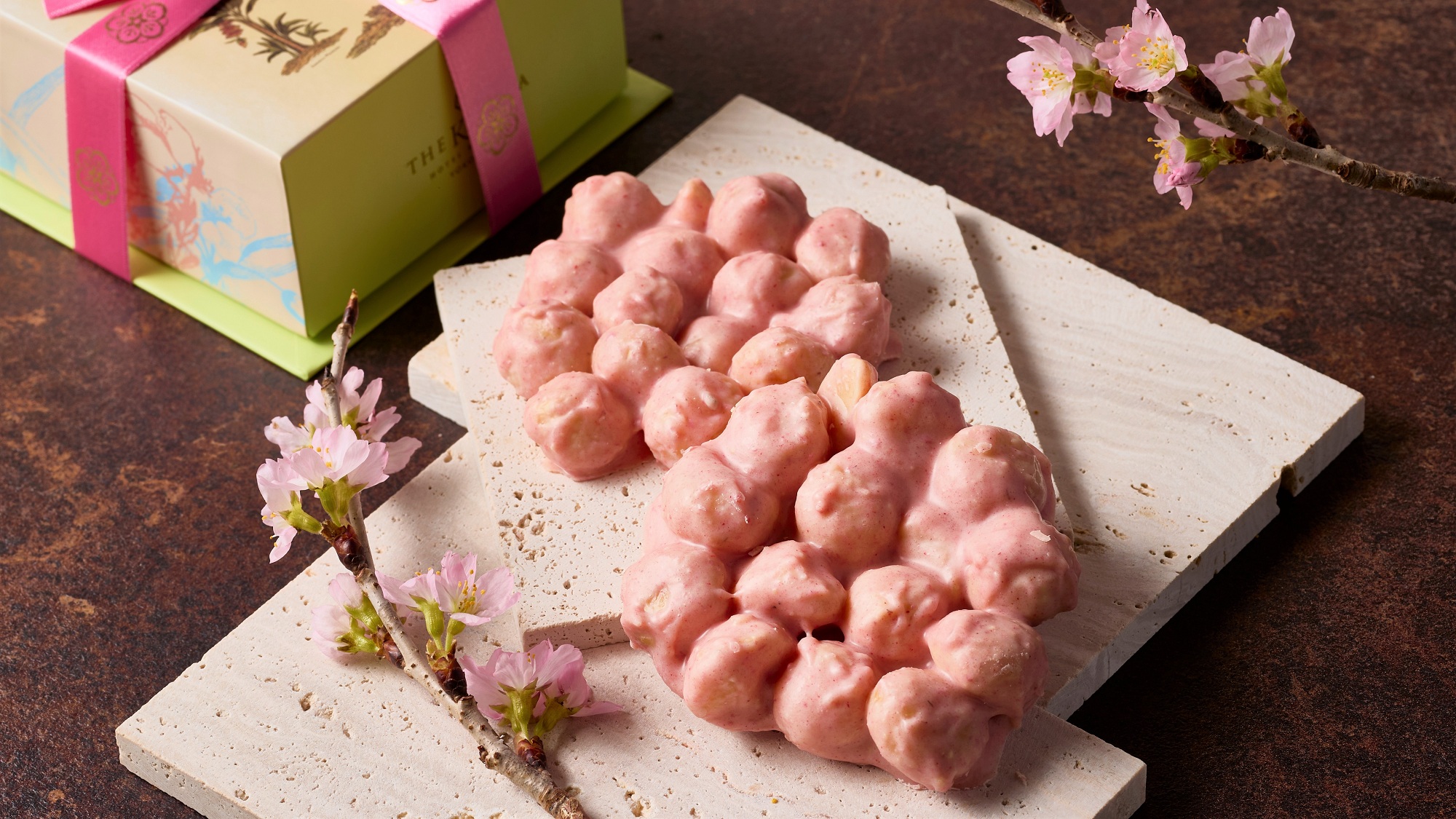 マカダミアナッツチョコレート 桜 -SAKURA-　単品　※なくなり次第終了