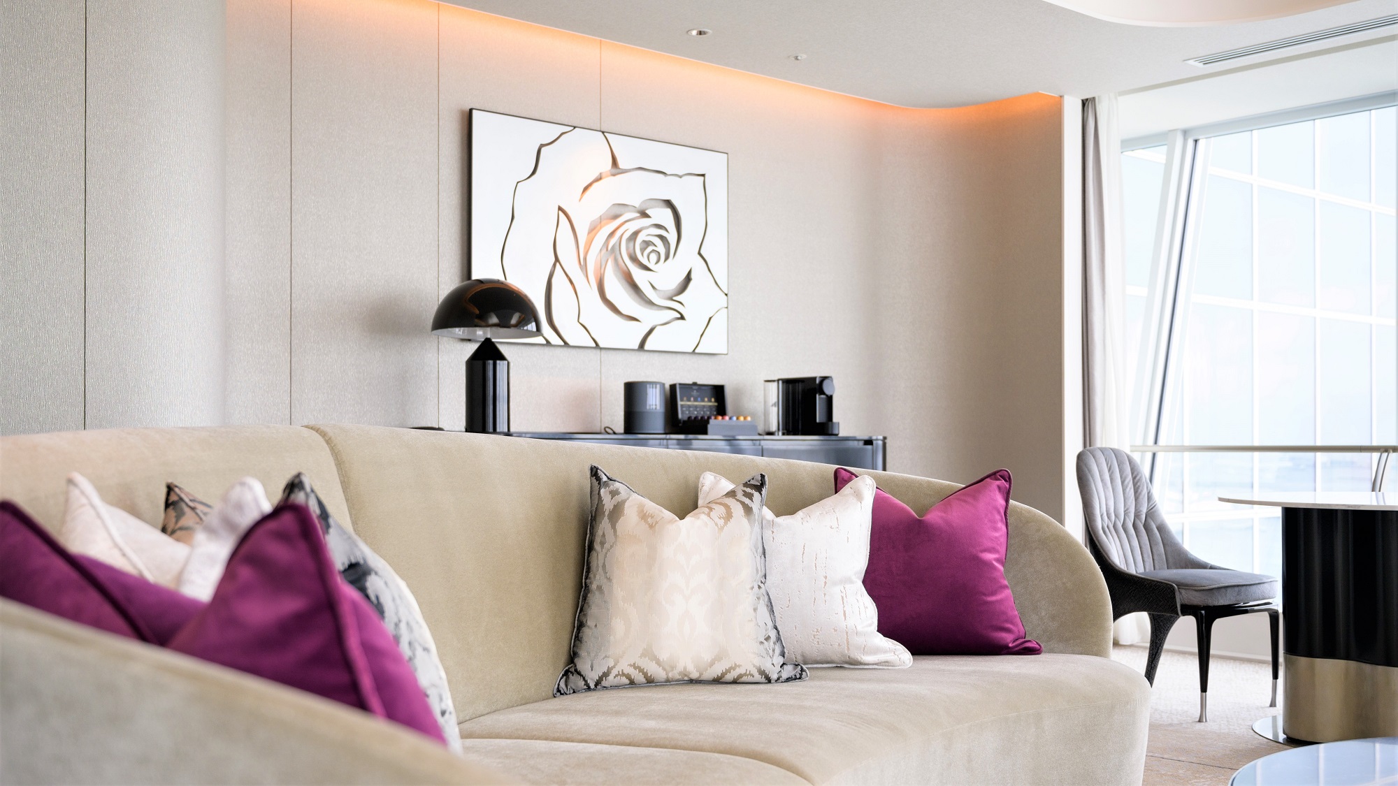 リビングルーム（ザ・カハラスイート ツイン）