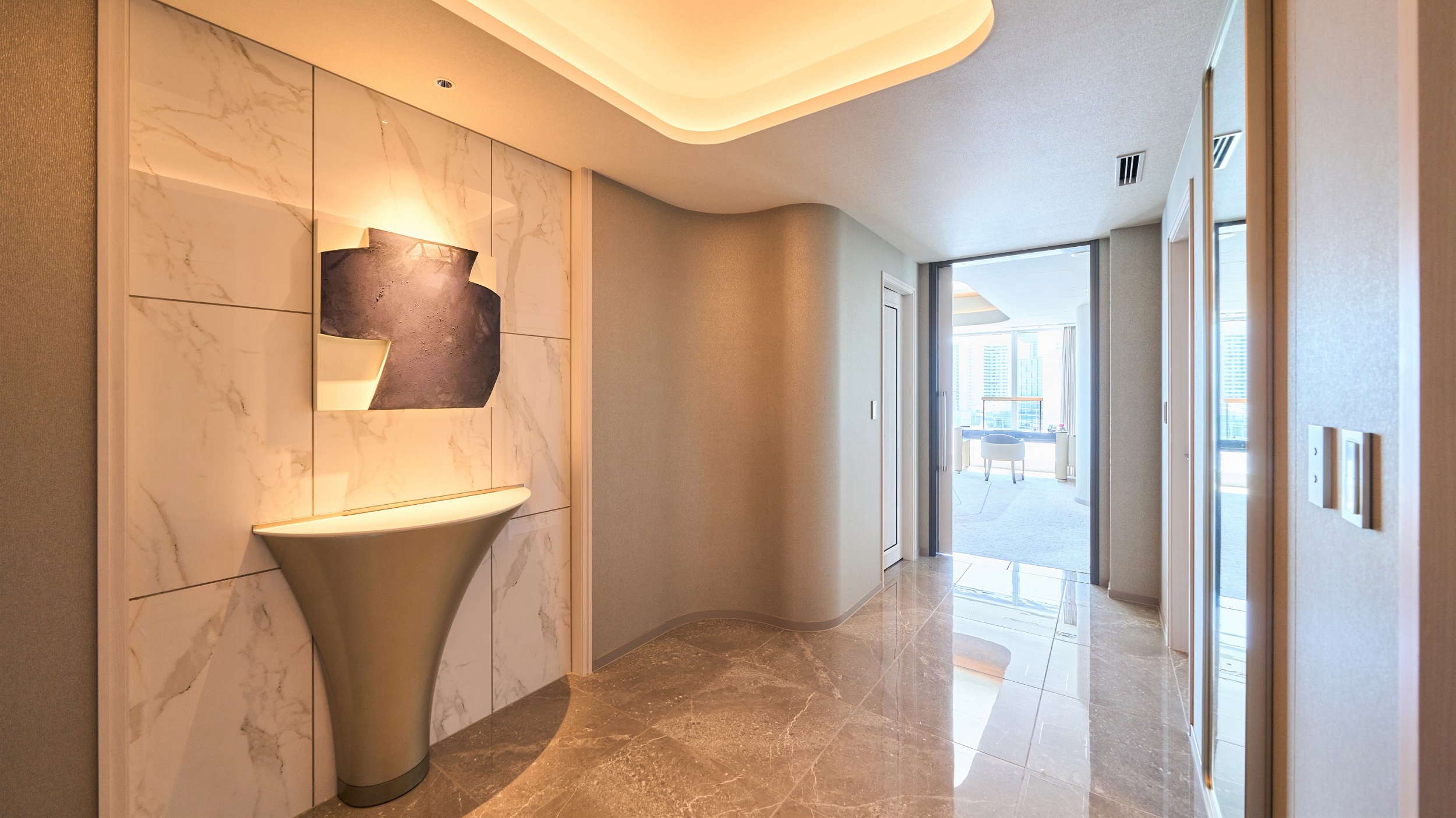 ザ・カハラスイートのエントランス