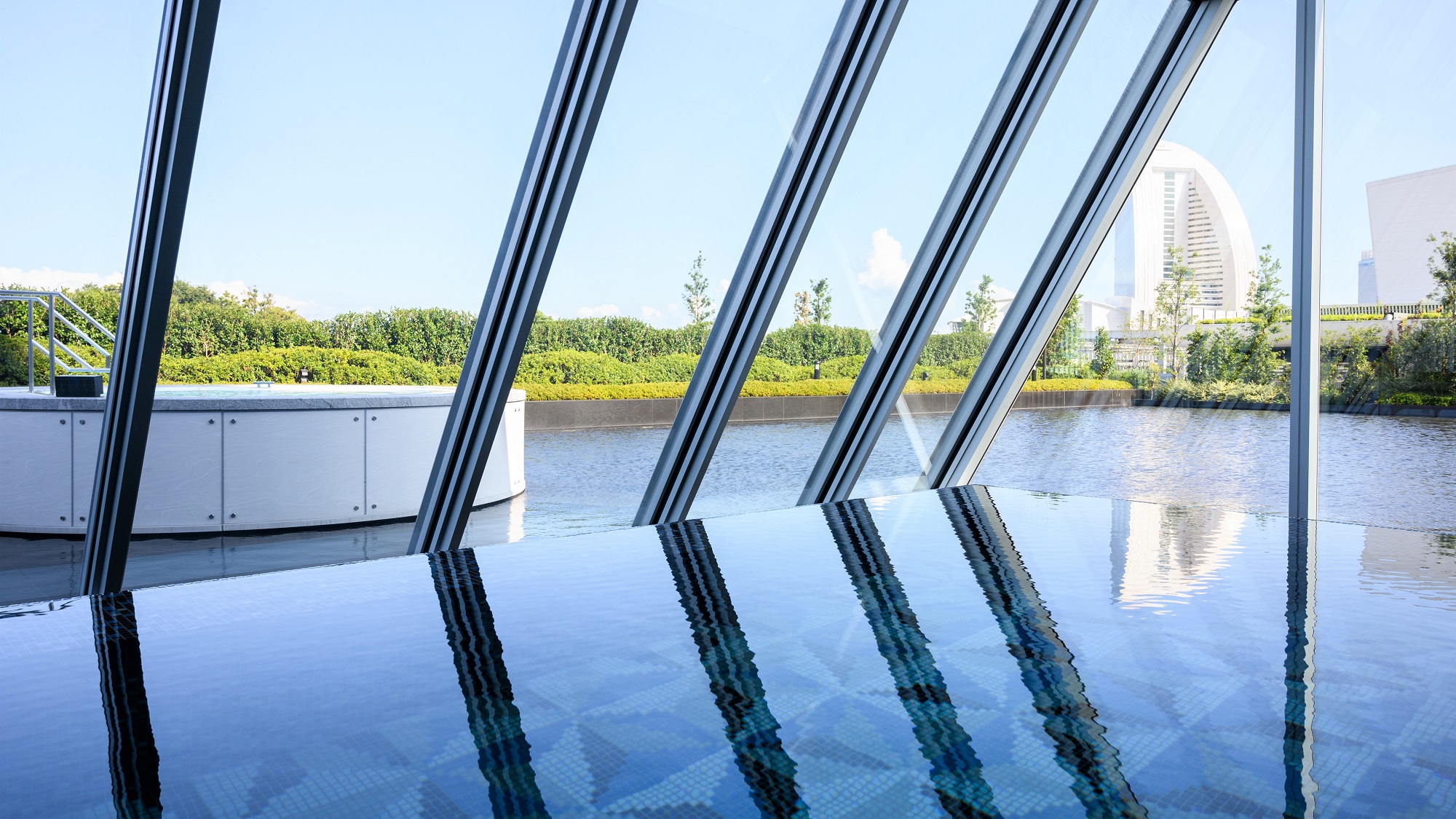 インドアプール