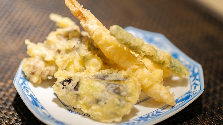 ■お食事■系列旅館松乃井のビュッフェのご夕食 メニュー一例