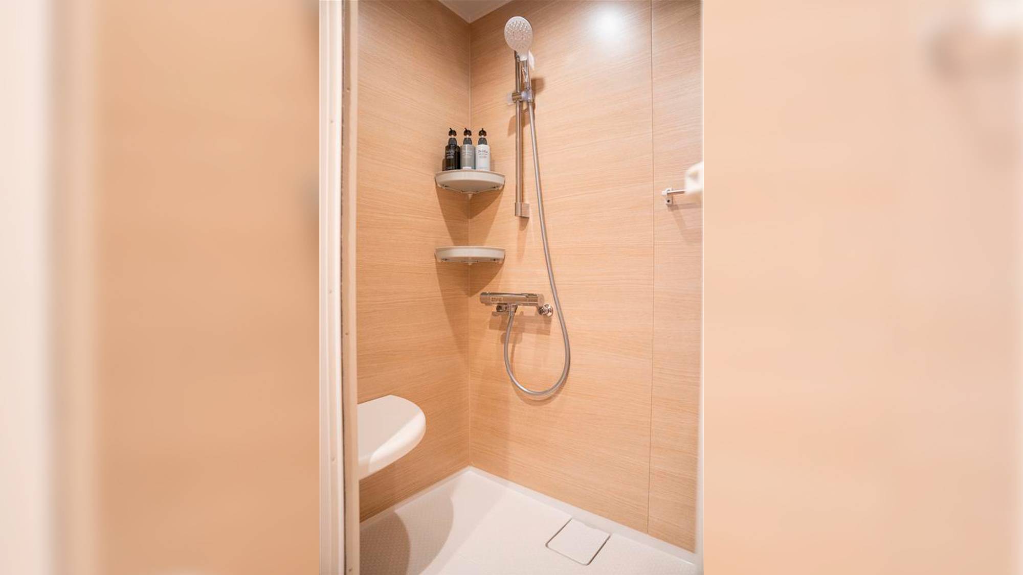 シャワーブース