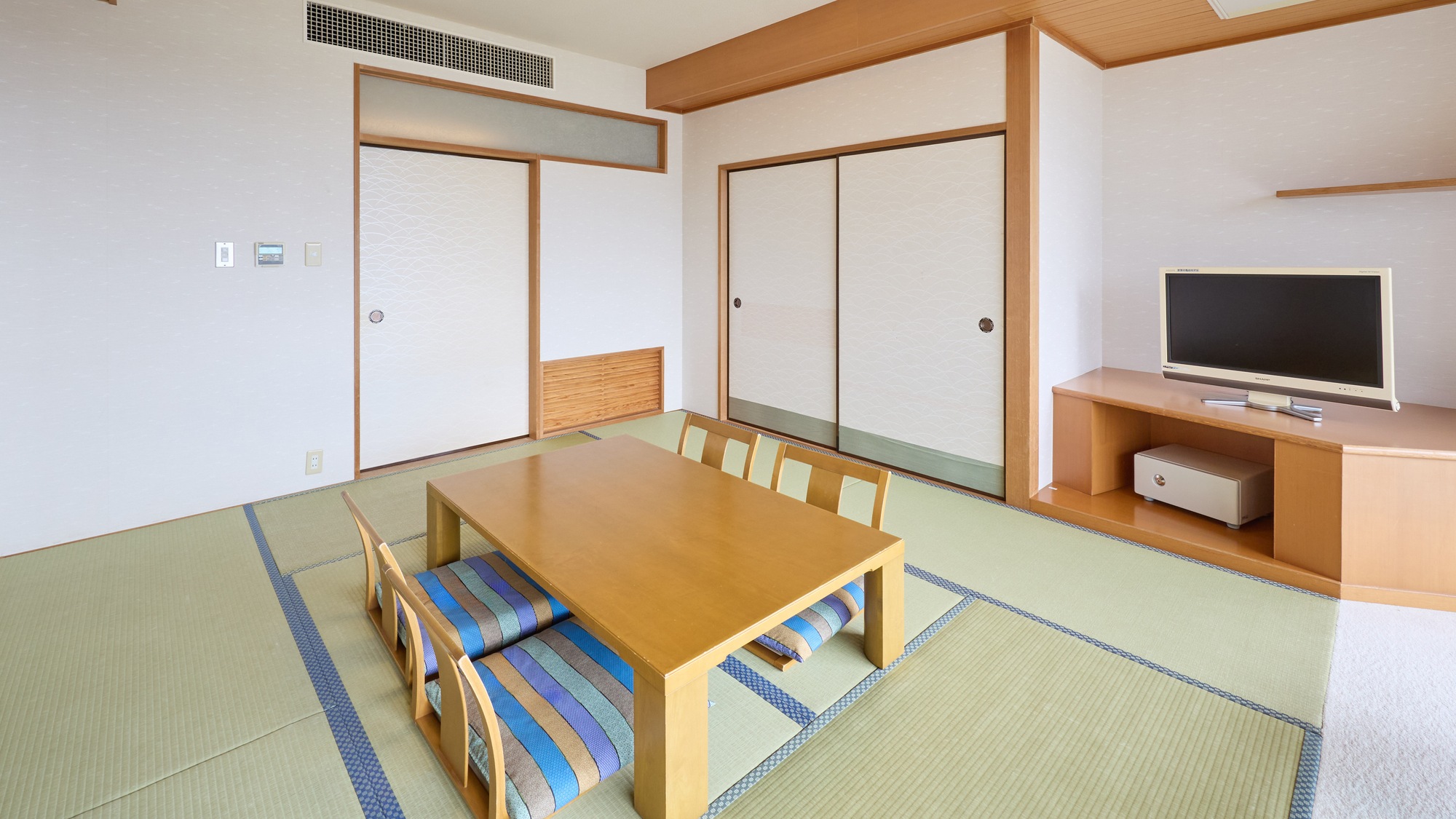 ・【和室8畳】シンプルで落ち着いた和室です