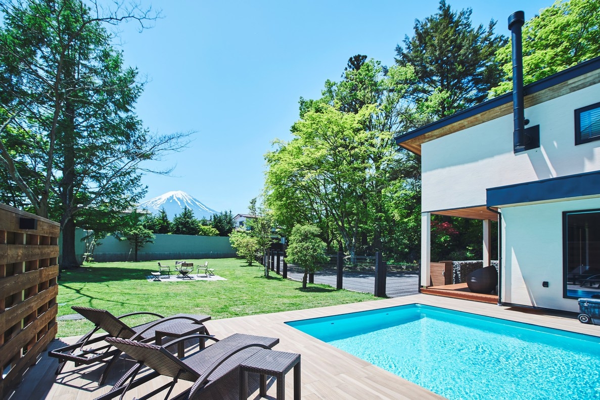 1100坪の敷地を貸切！プライベートプールと3ベッドルームヴィラで癒される非日常満喫・素泊まりプラン