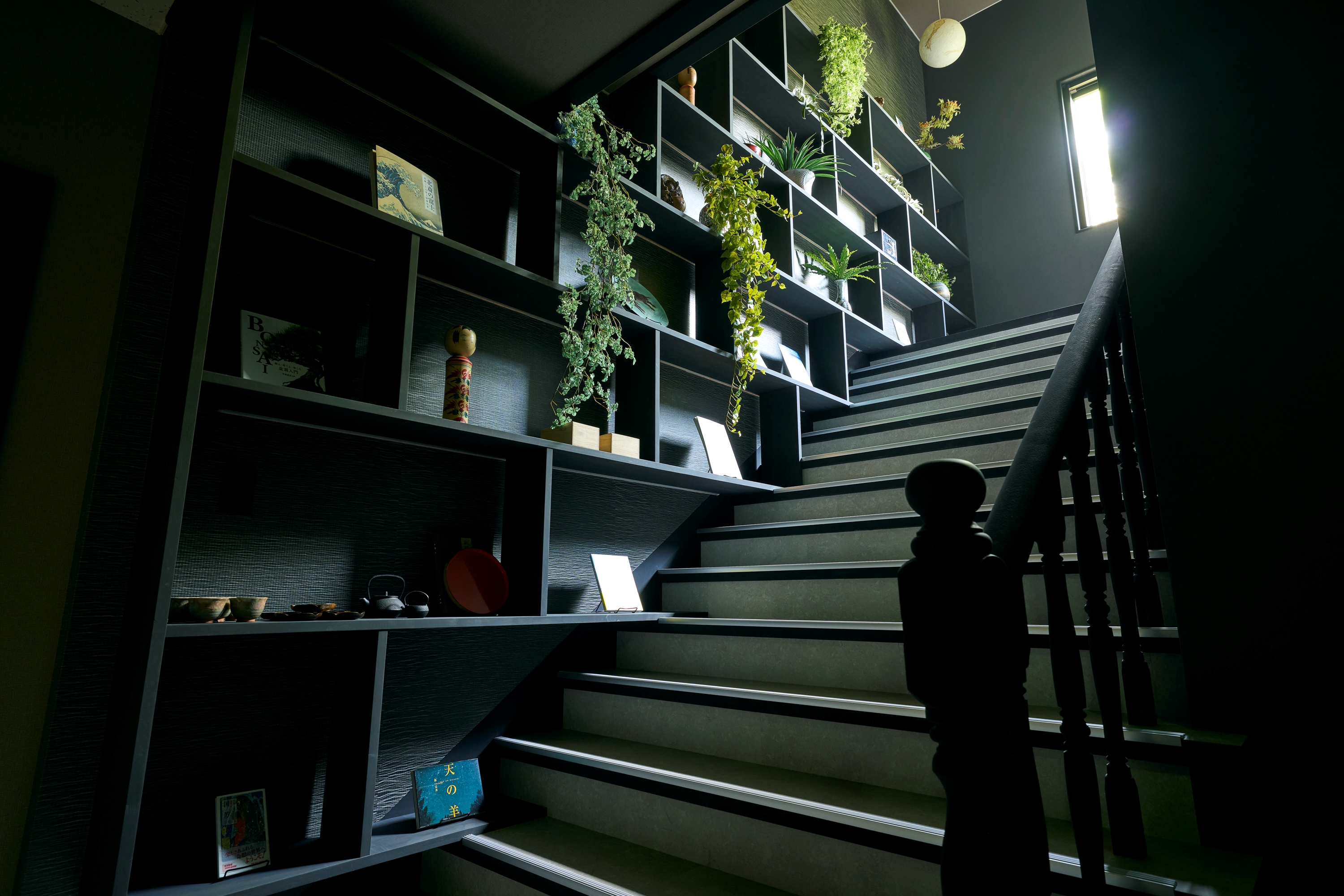 別館にある印象的な階段