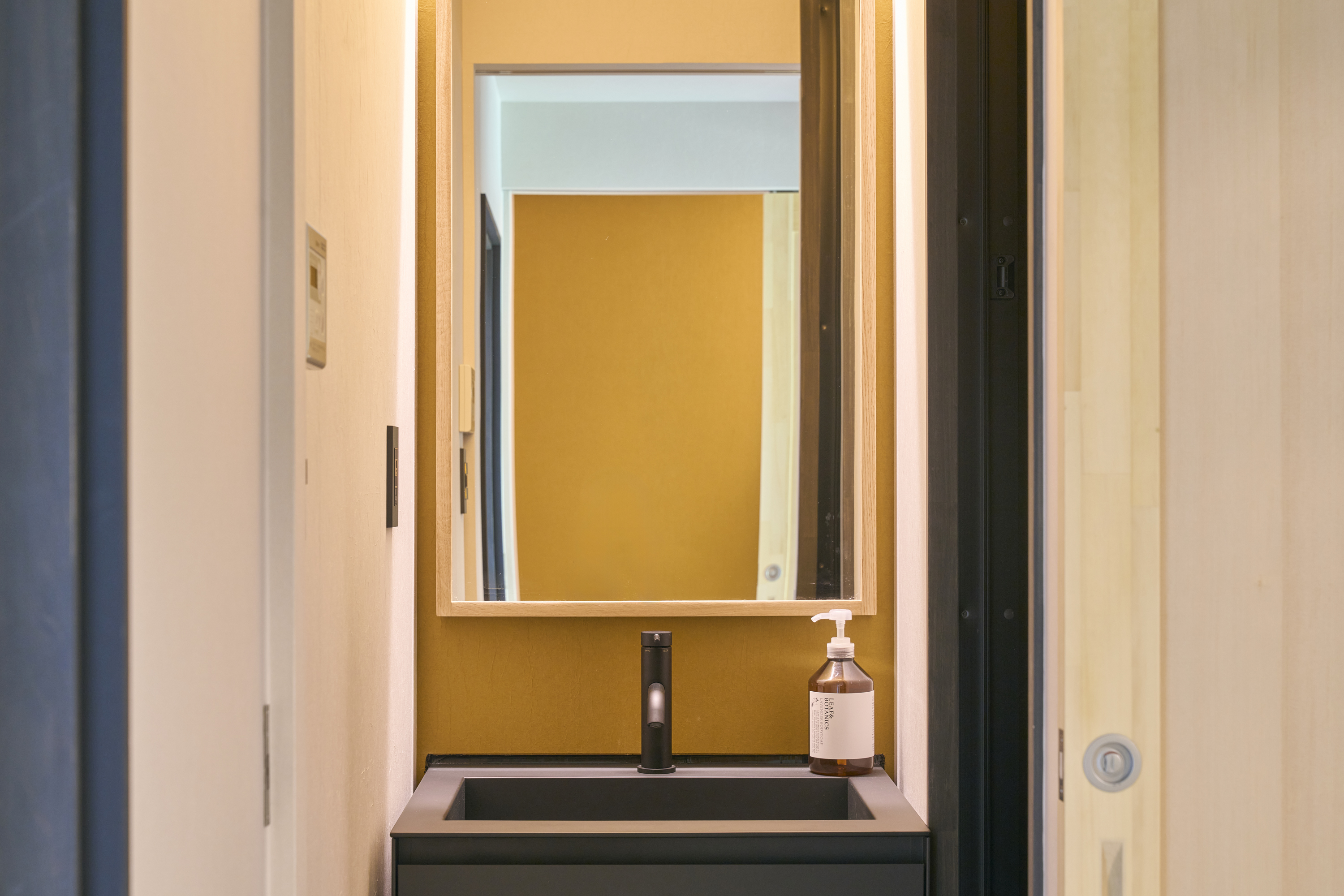 別館2F寝室：洗面