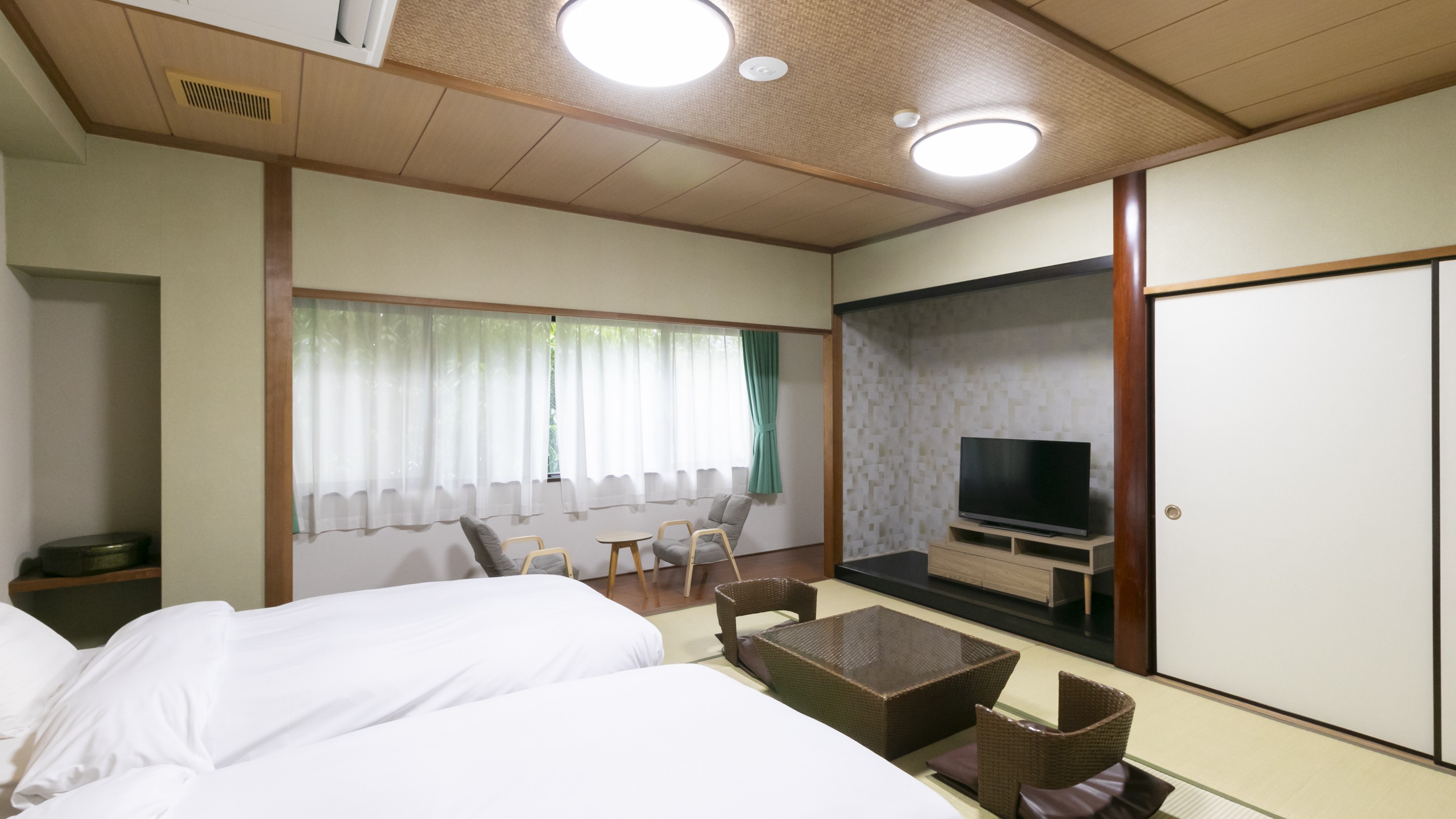 スタンダード和洋室B+和座卓+お縁【禁煙】