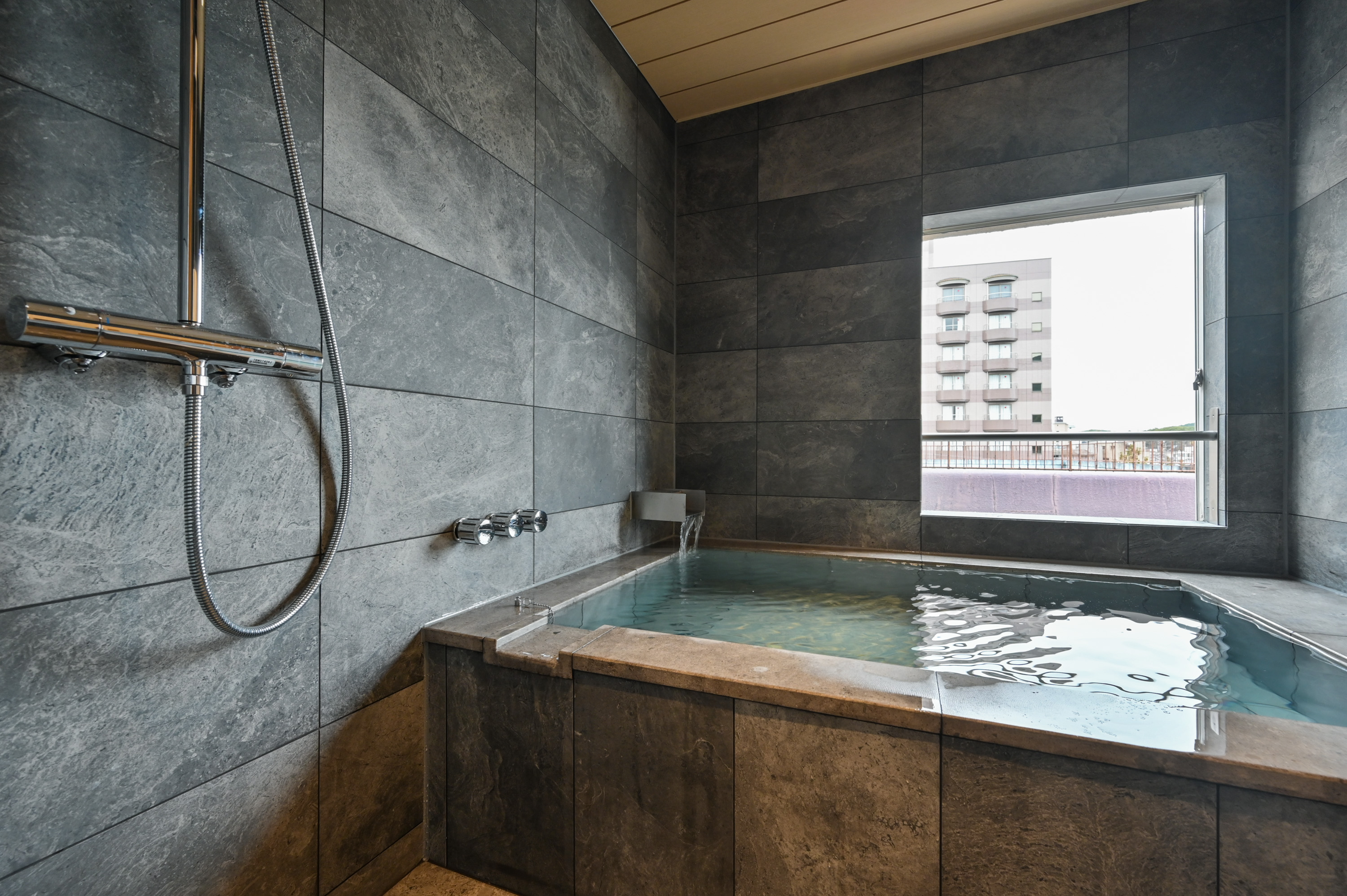 温泉付きハイグレード和洋室『春日』