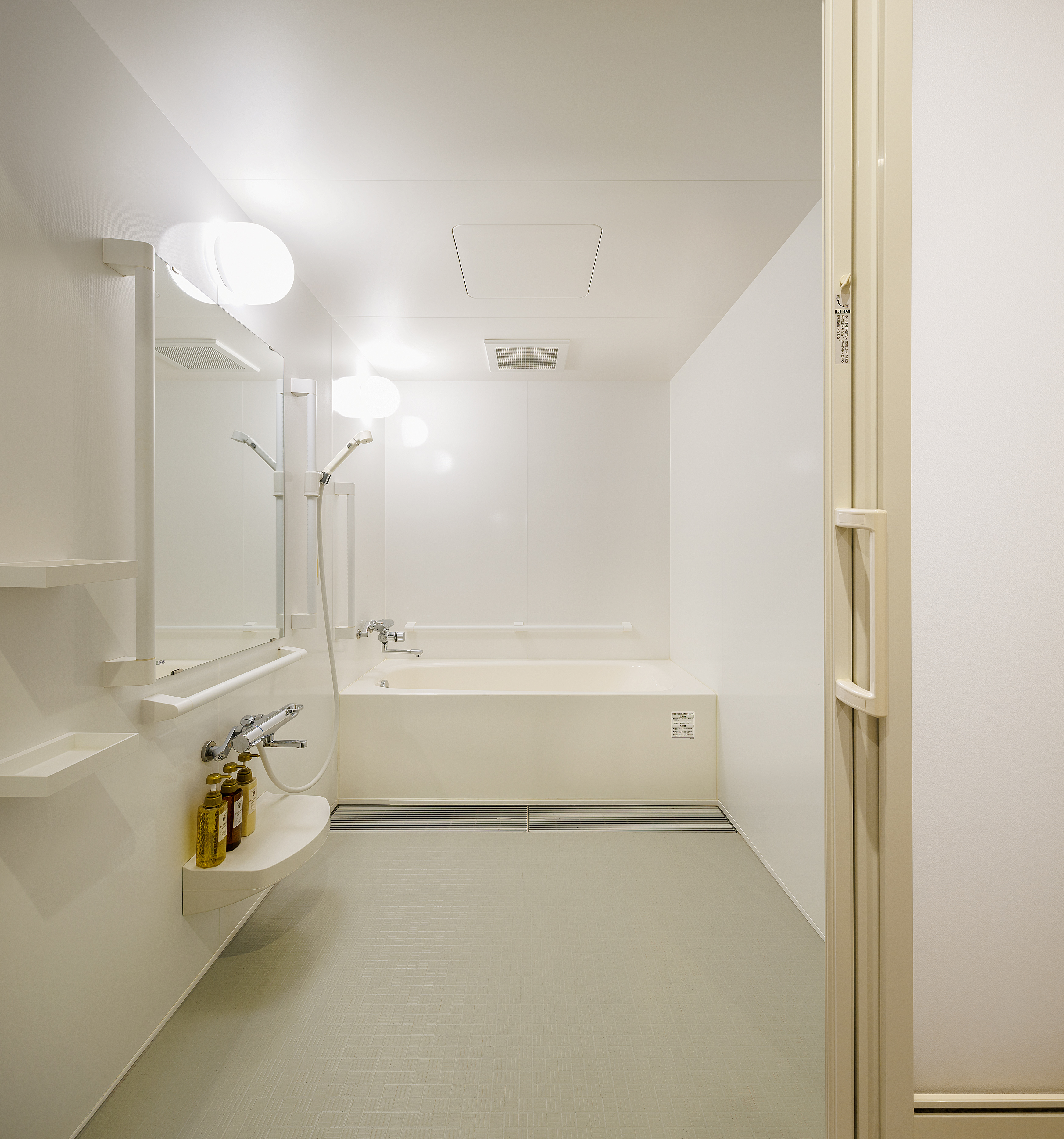 ユニバーサルルーム　お風呂