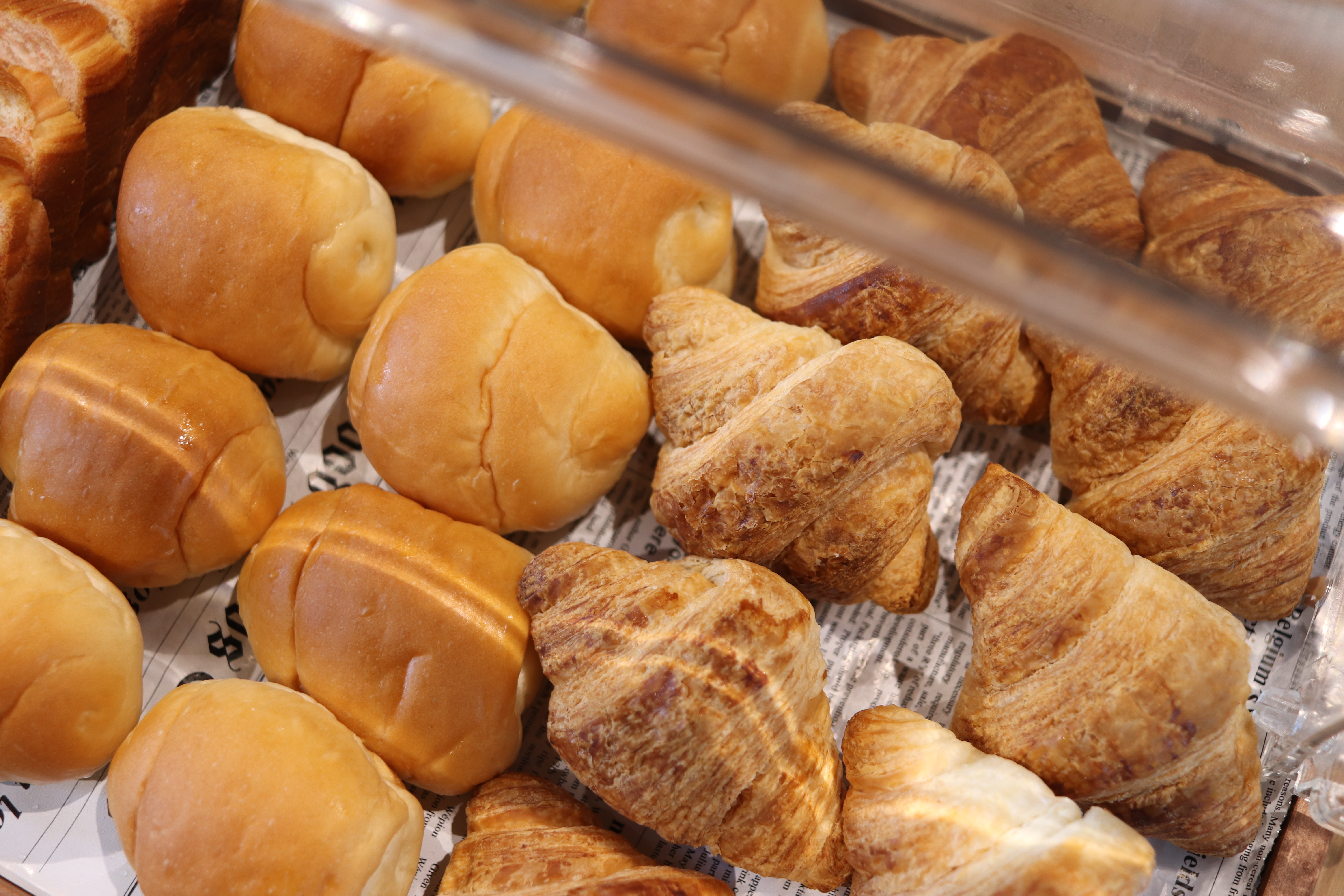 各種パンをご用意しております。