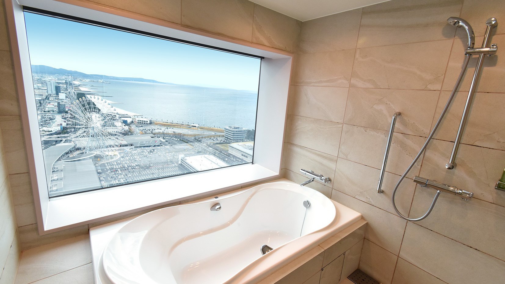 【odysis suite】ビューバスと海・空を見渡せる客室でワンランク上のホテルステイを【朝食付】