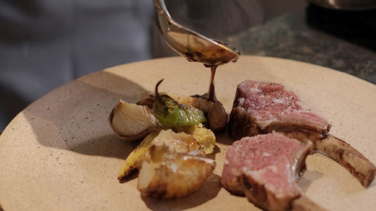 【夕食は翠巌別館／宿泊と朝食は翠巌本館】調理長 小松によるジャンルレスなフルコースを堪能