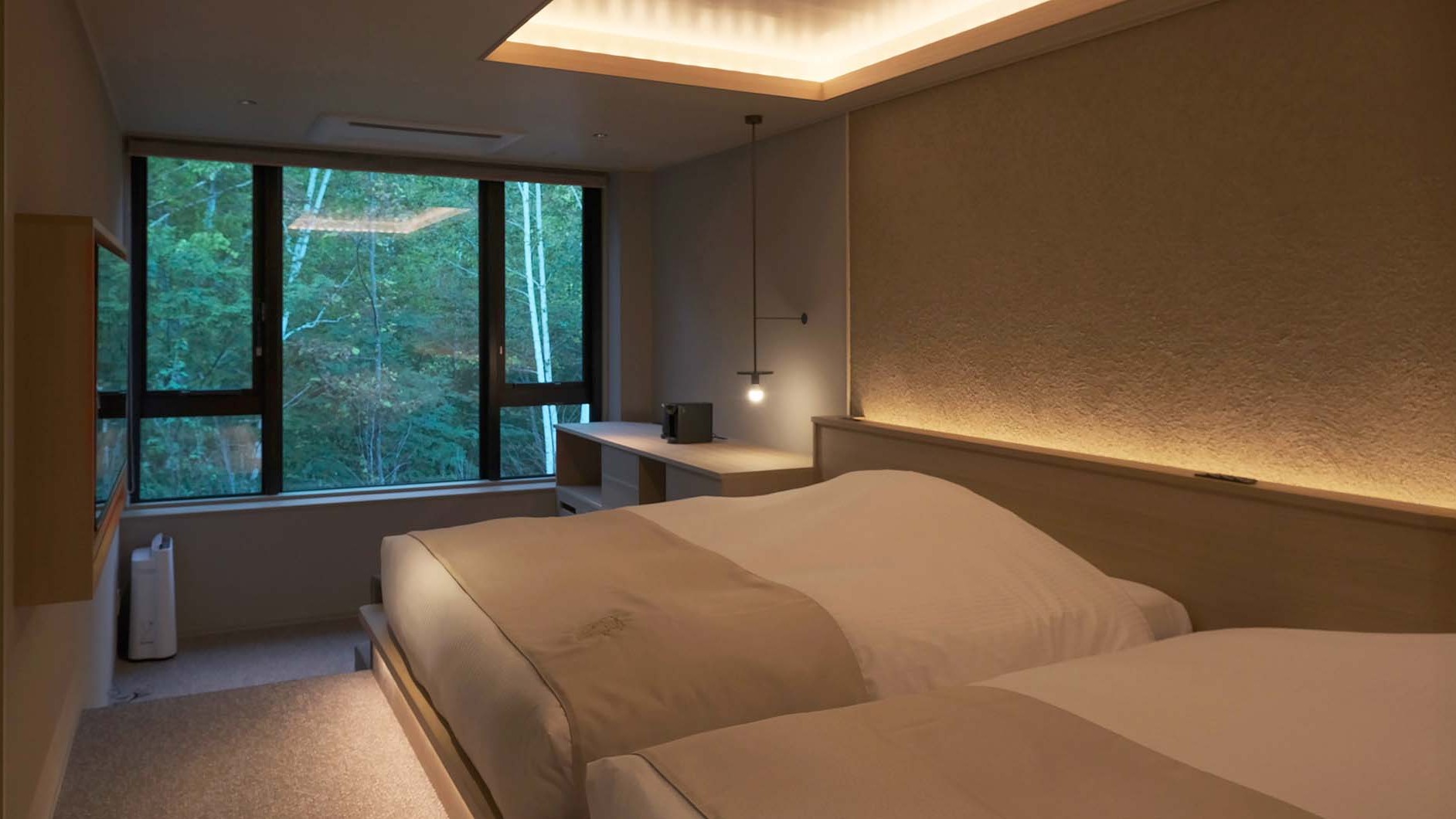 【翠巌別館／展望風呂付洋室（2階）】