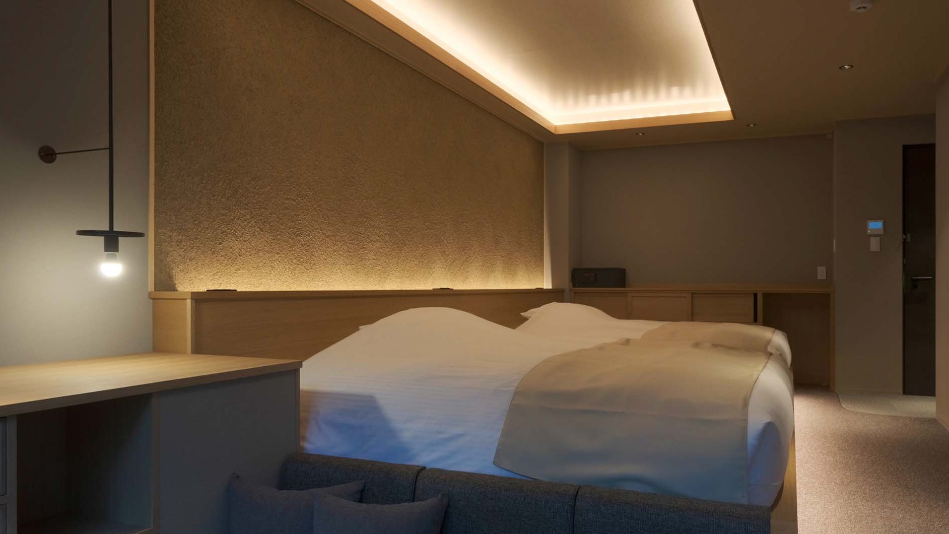 【翠巌別館／展望風呂付洋室（2階）】