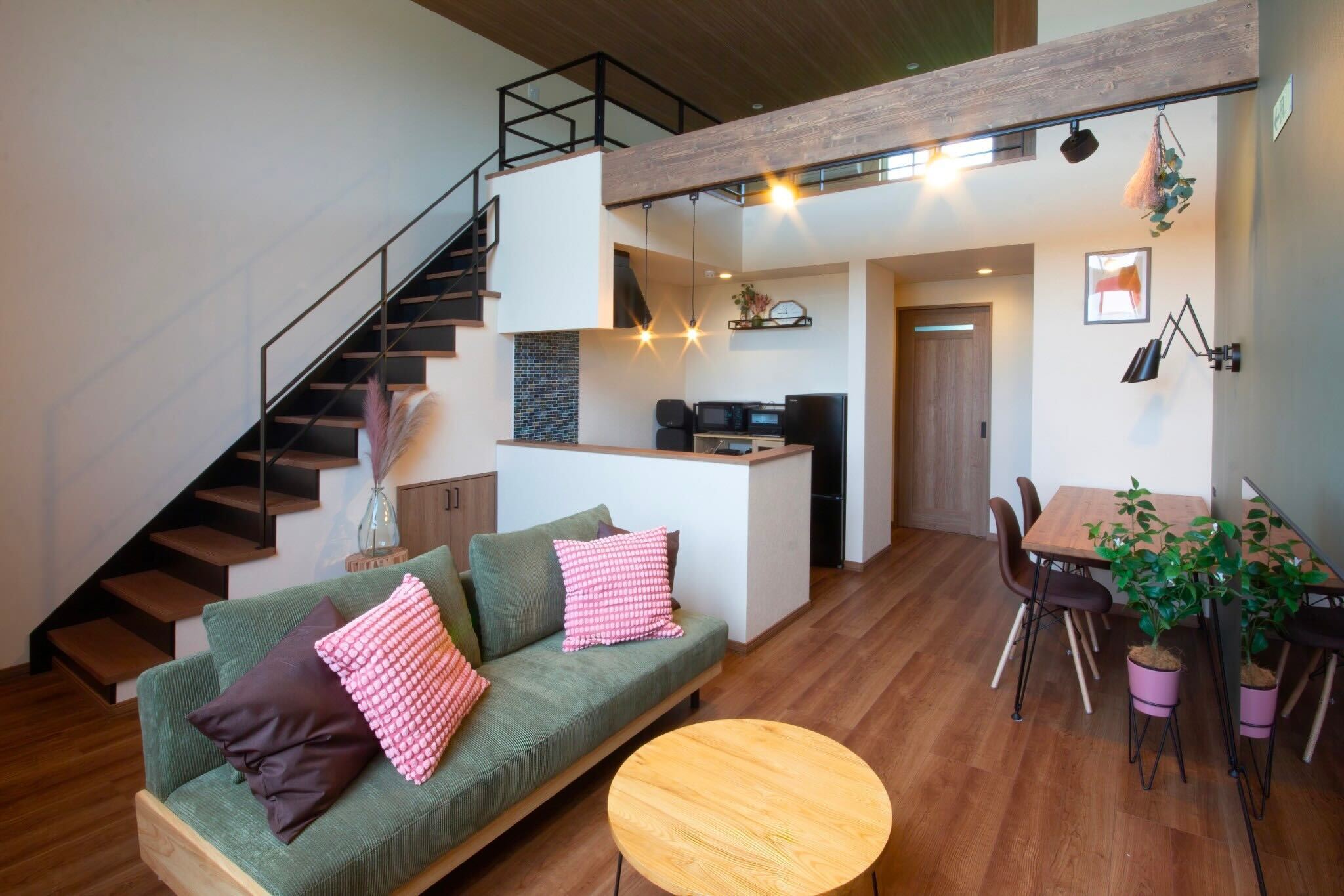 マウンテンビュー/メゾネット/最大6人/Room5