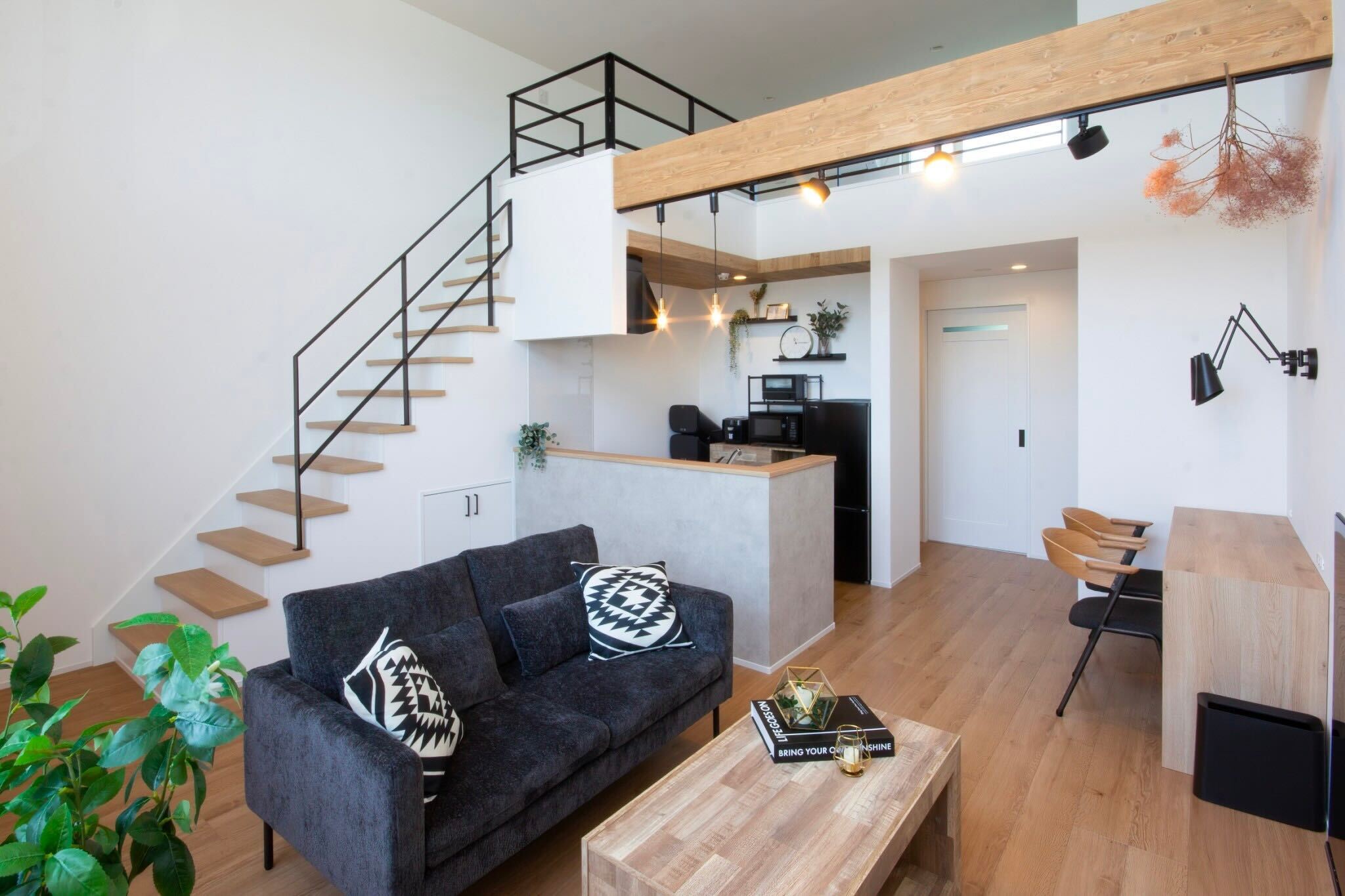 マウンテンビュー/メゾネット/最大6人/Room3