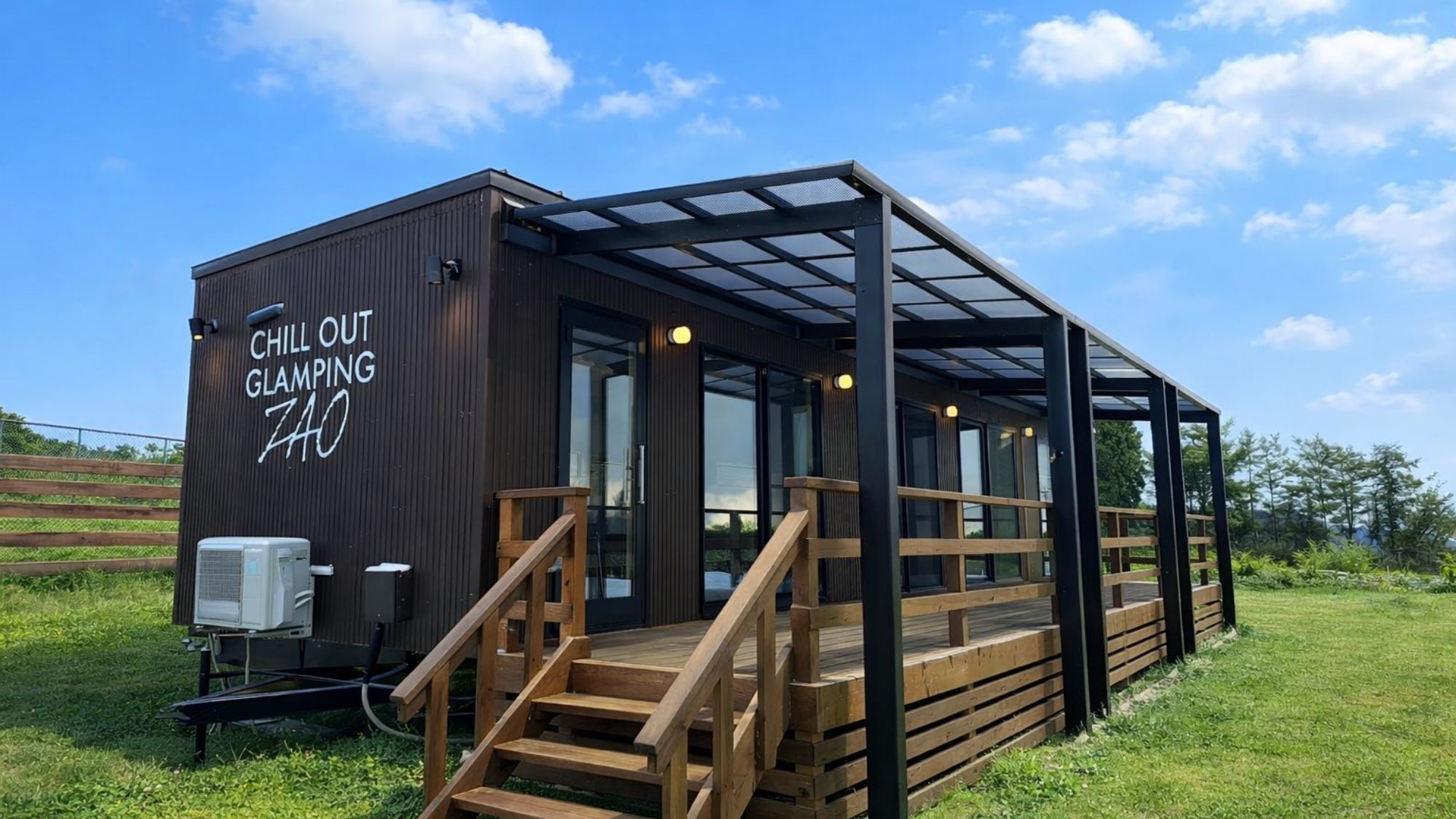 トレーラーハウス外観②