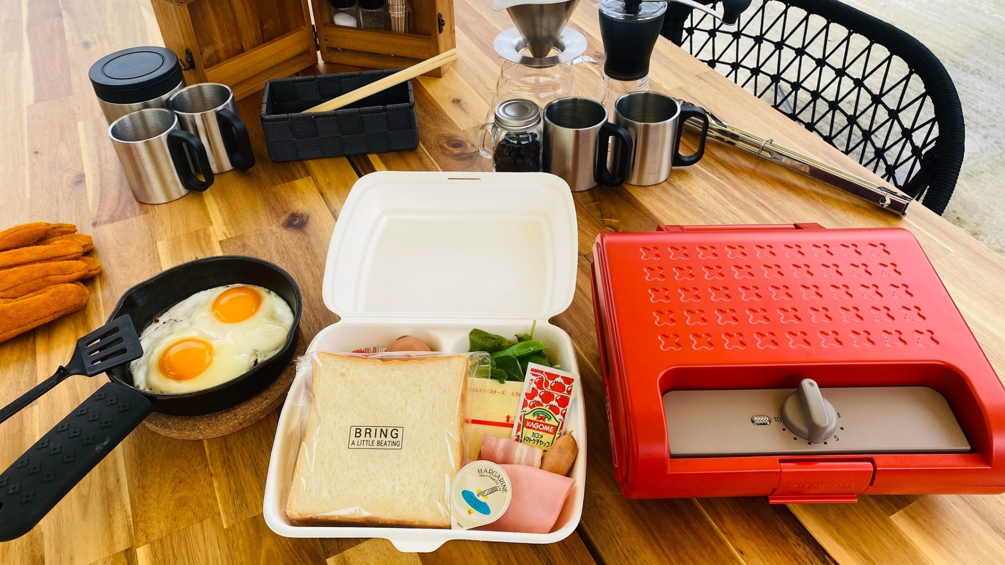 朝食 洋食イメージ 地元の食パンで作られた ホットサンド