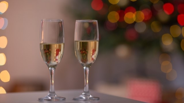 【2023☆Christmas】夕食時スパークリングワイン＆クリスマス仕様デザート★大切な時を過ごす