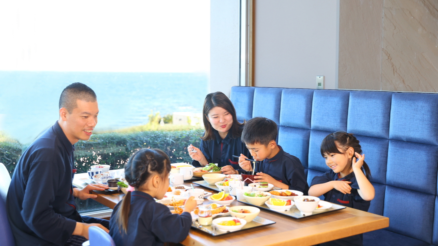 【朝食付き】25時到着までOK！イクラ・シラス・三崎のマグロで海鮮丼が作れる朝食バイキング♪
