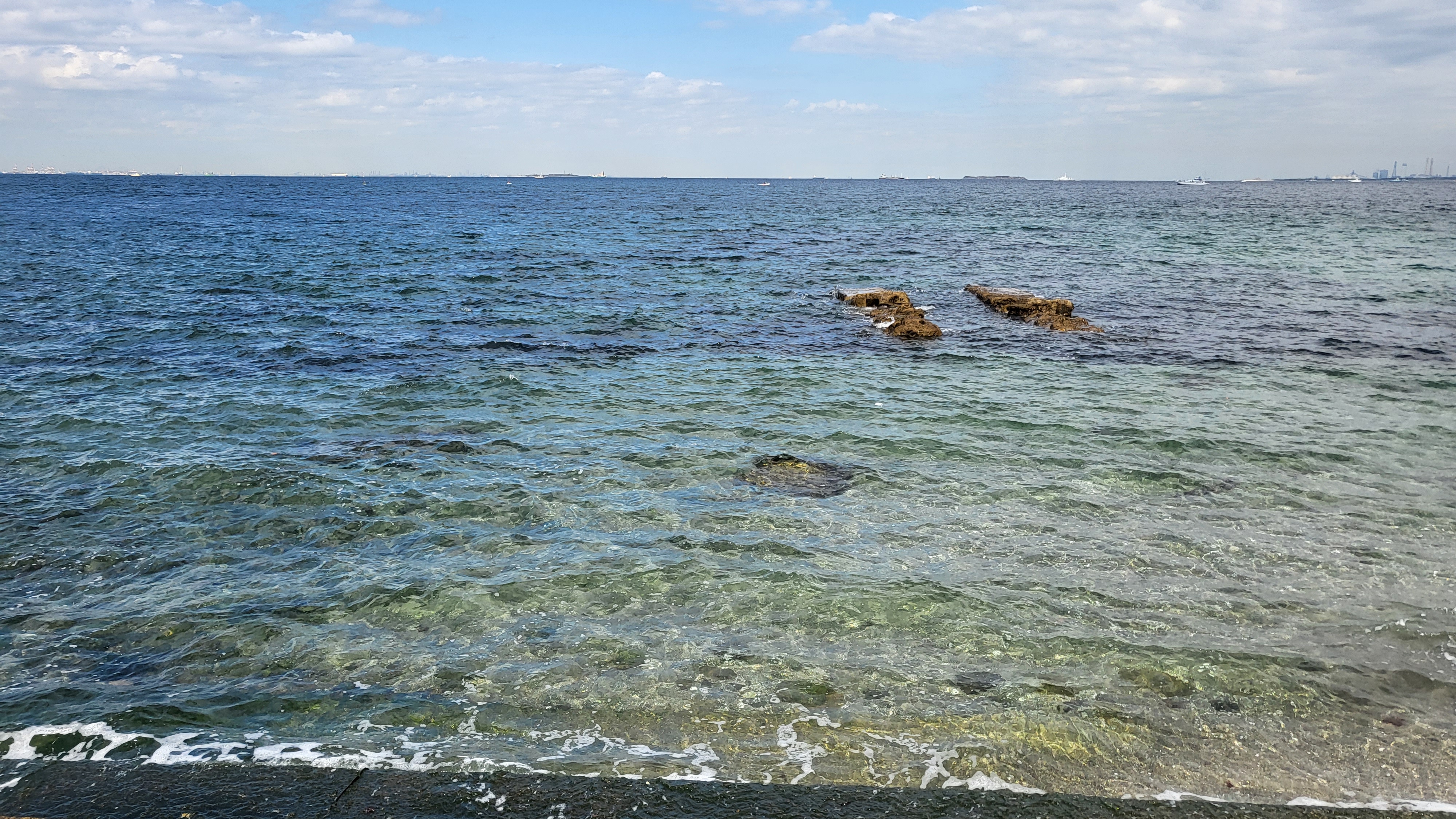 10月の海