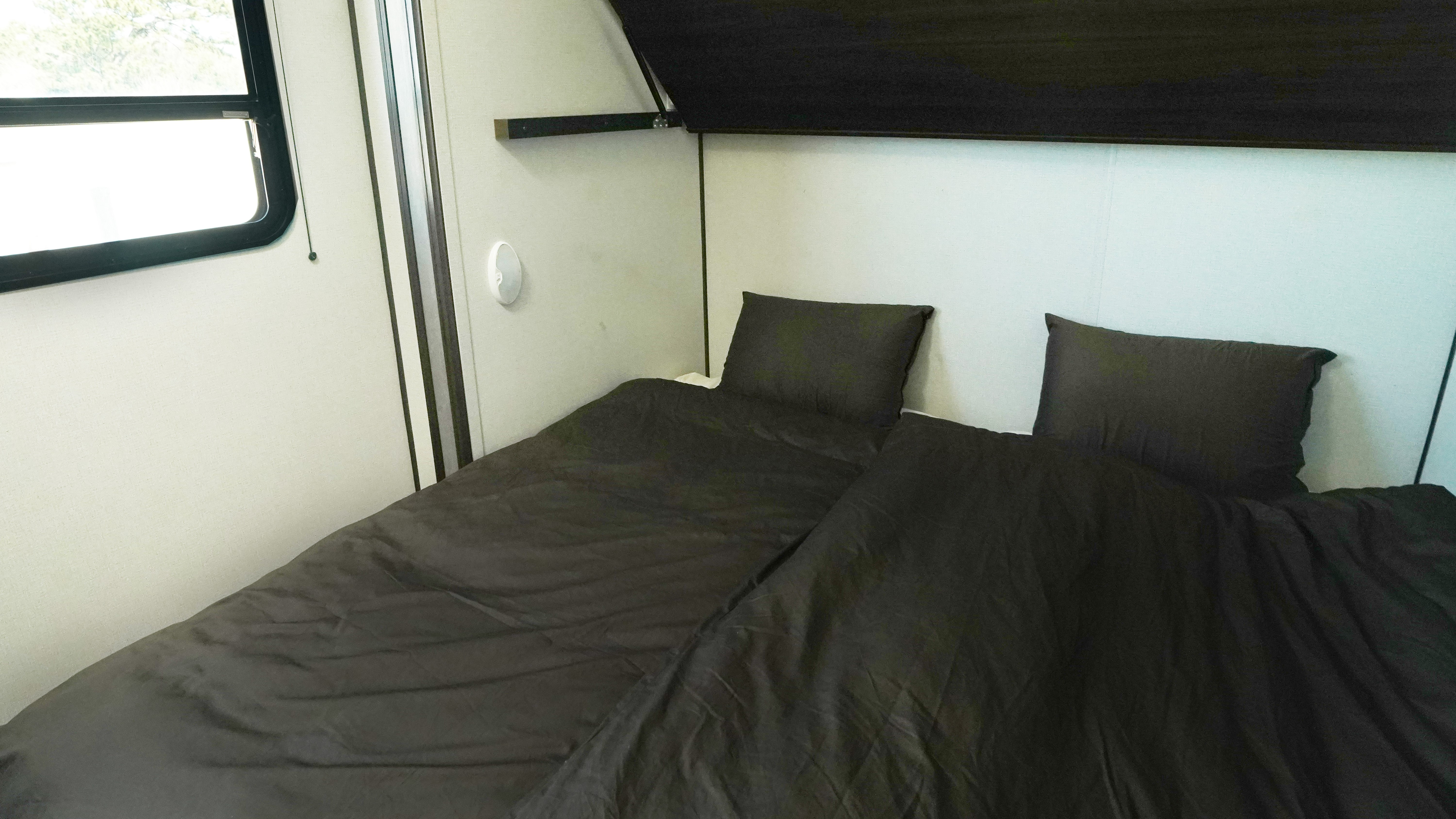 【TRAILER-A】ジャグジー付ヴィラ／寝室は2部屋あり、グループ利用にもおすすめです（棟一例）