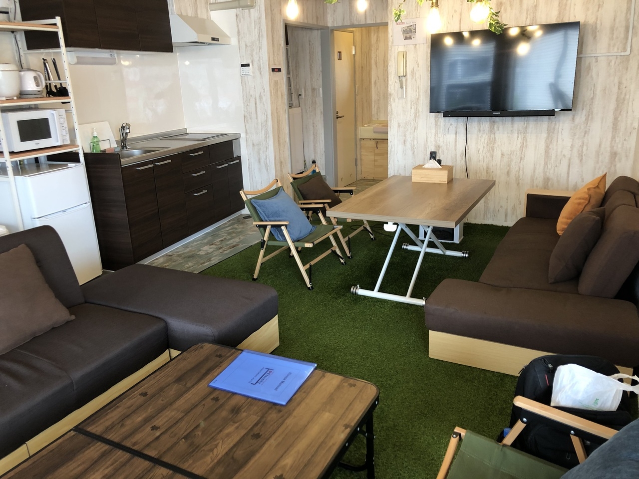 浅草まで電車１０分、グランピングスタイルのお部屋、１ＬＤＫ・１フロア貸切り、最大10人