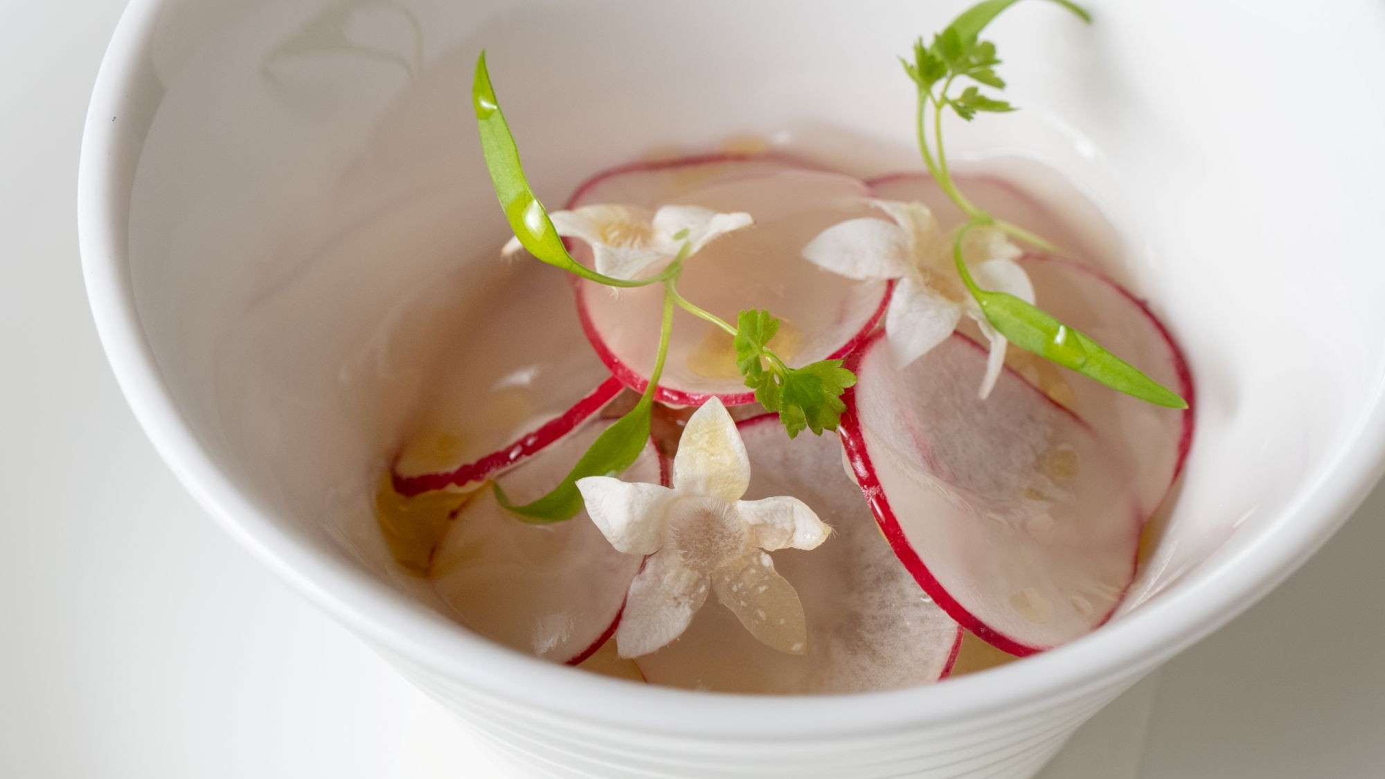 【夕食一例】和と伊が程よくミックスした魅力的な料理をご賞味ください