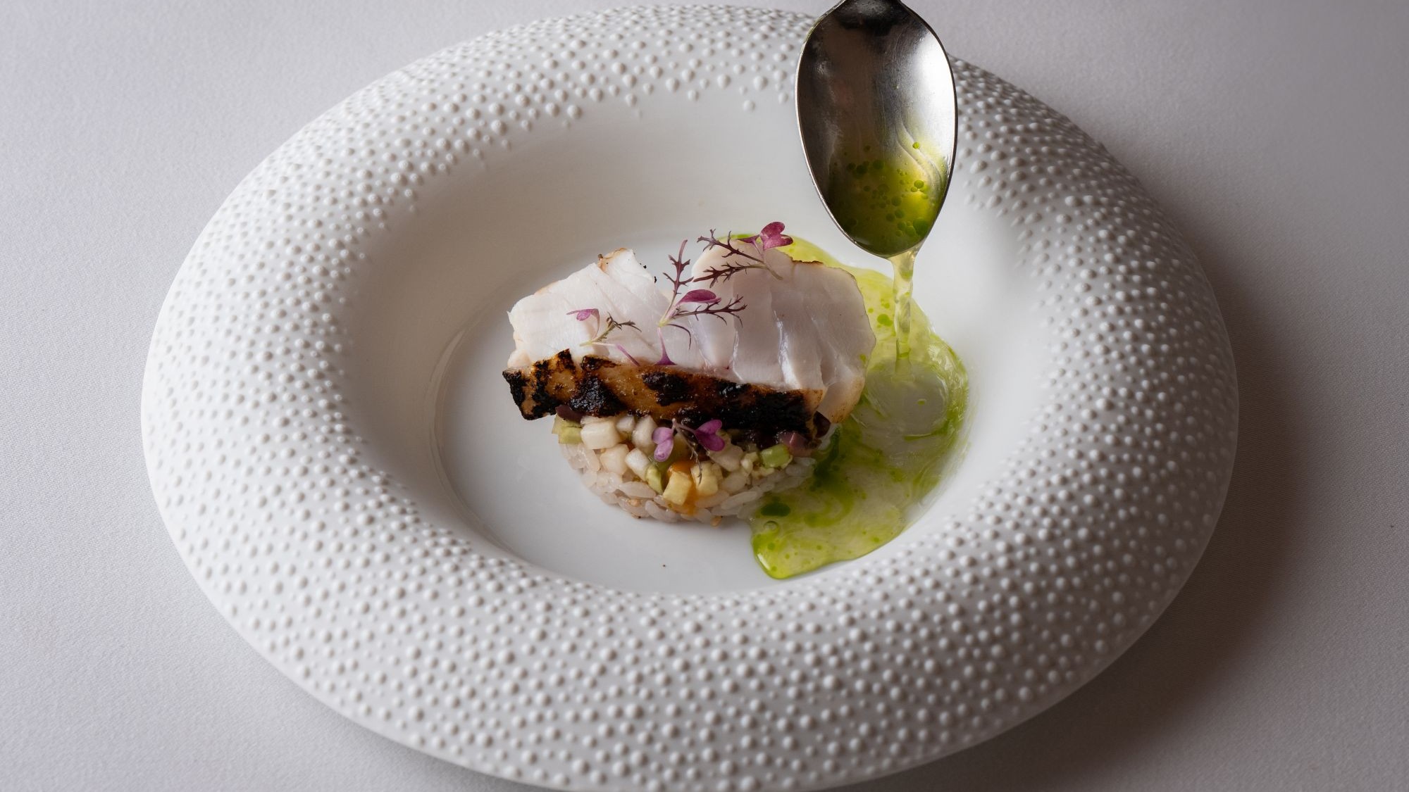 【夕食一例】和と伊が程よくミックスした魅力的な料理をご賞味ください