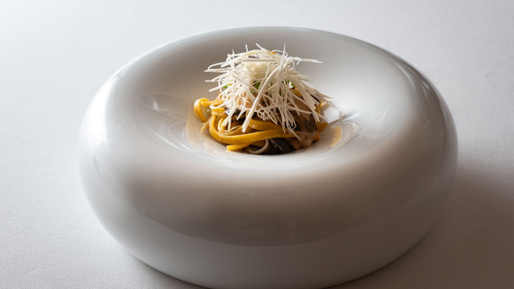 【夕食一例】和と伊が程よくミックスした魅力的な料理をご賞味ください